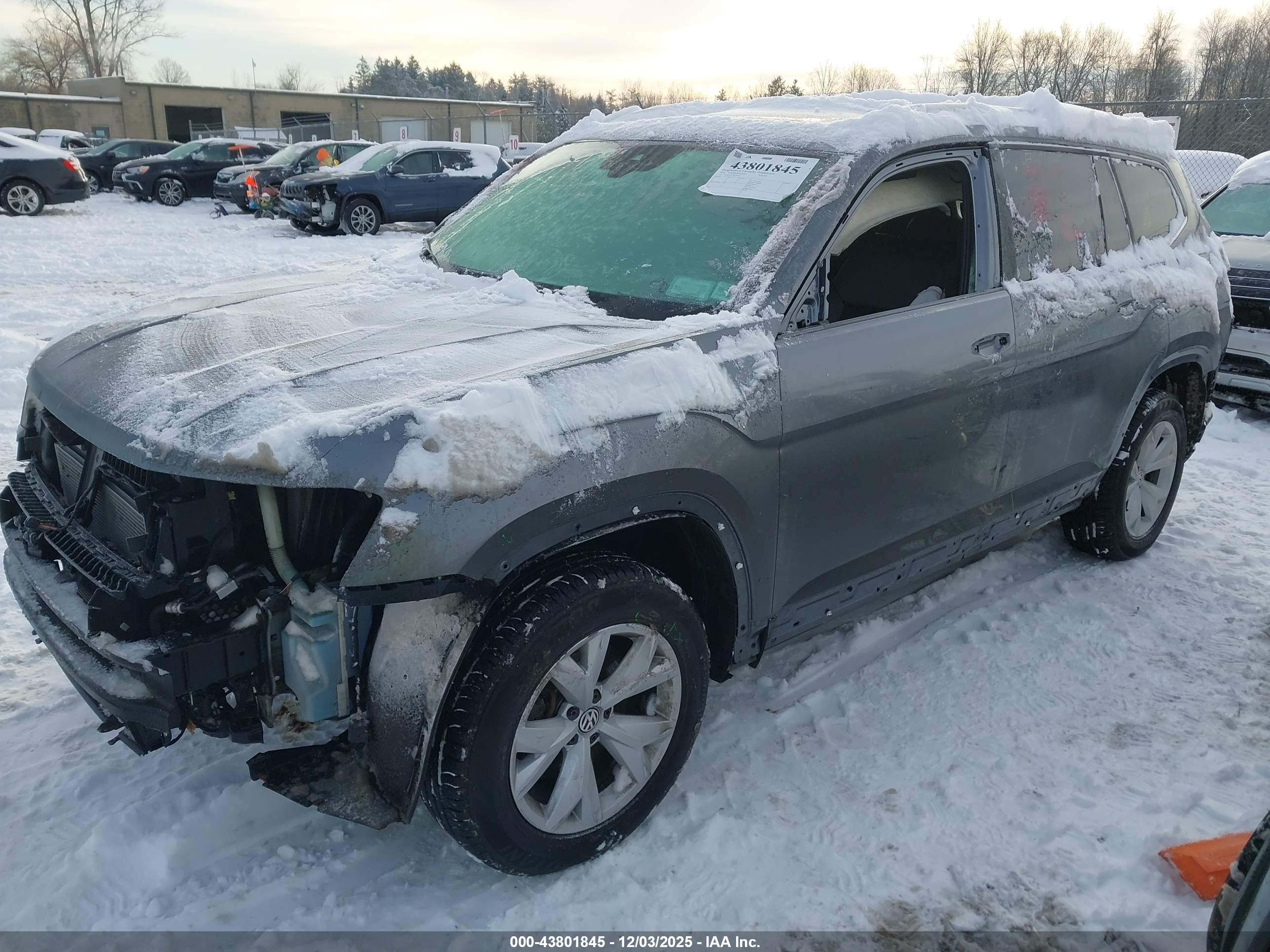 VOLKSWAGEN ATLAS image 2