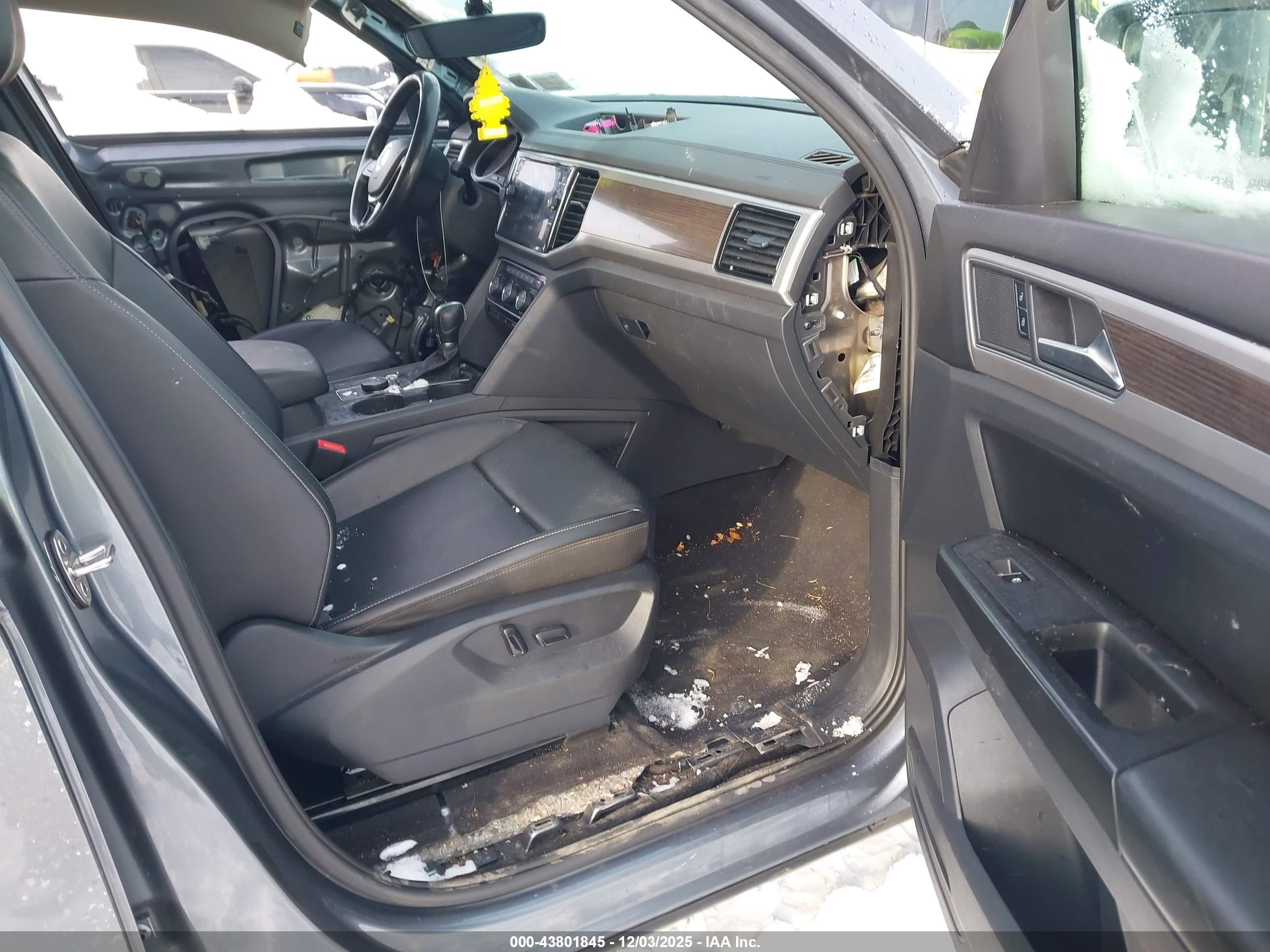 VOLKSWAGEN ATLAS image 5