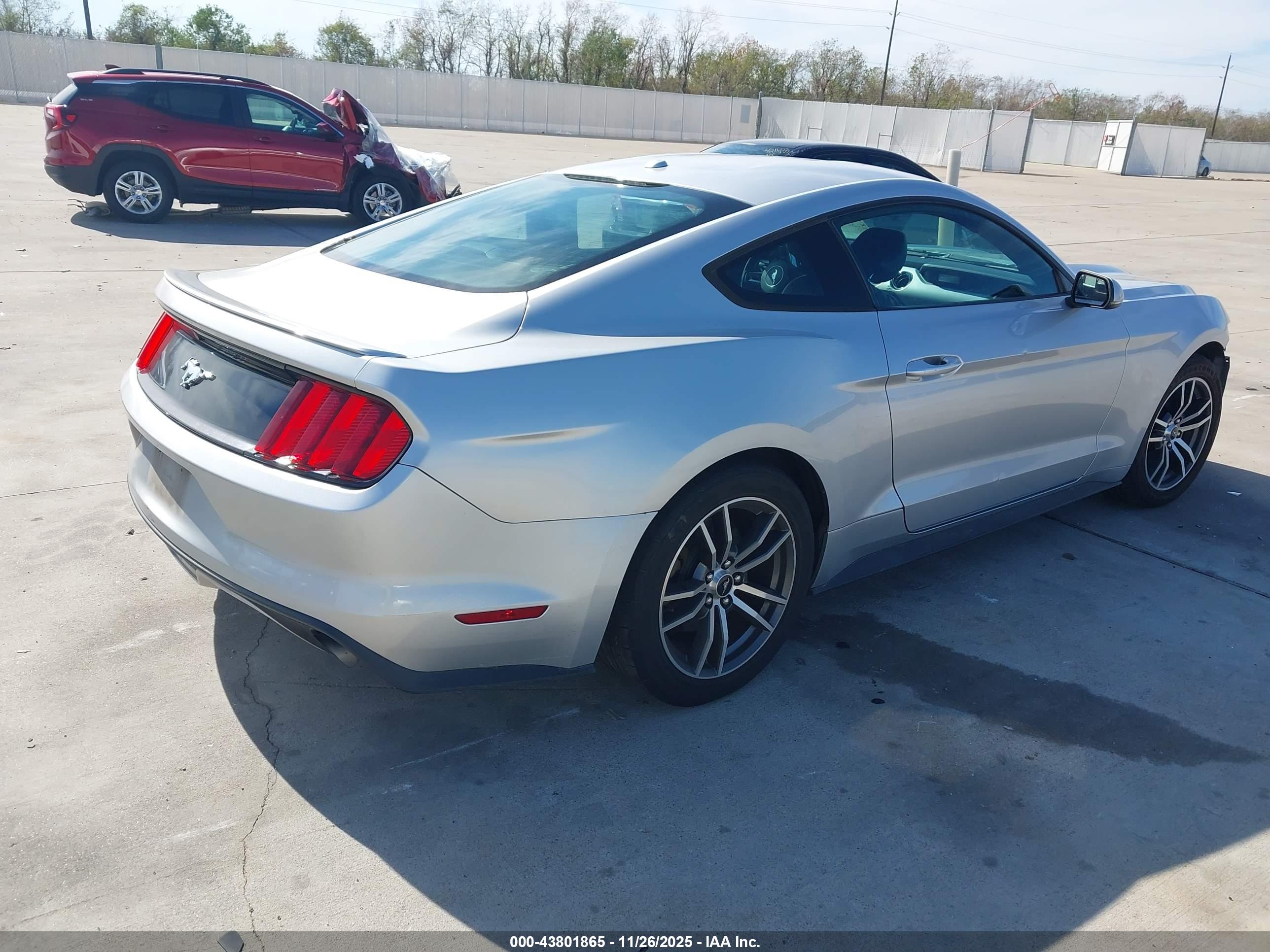 FORD MUSTANG image 4