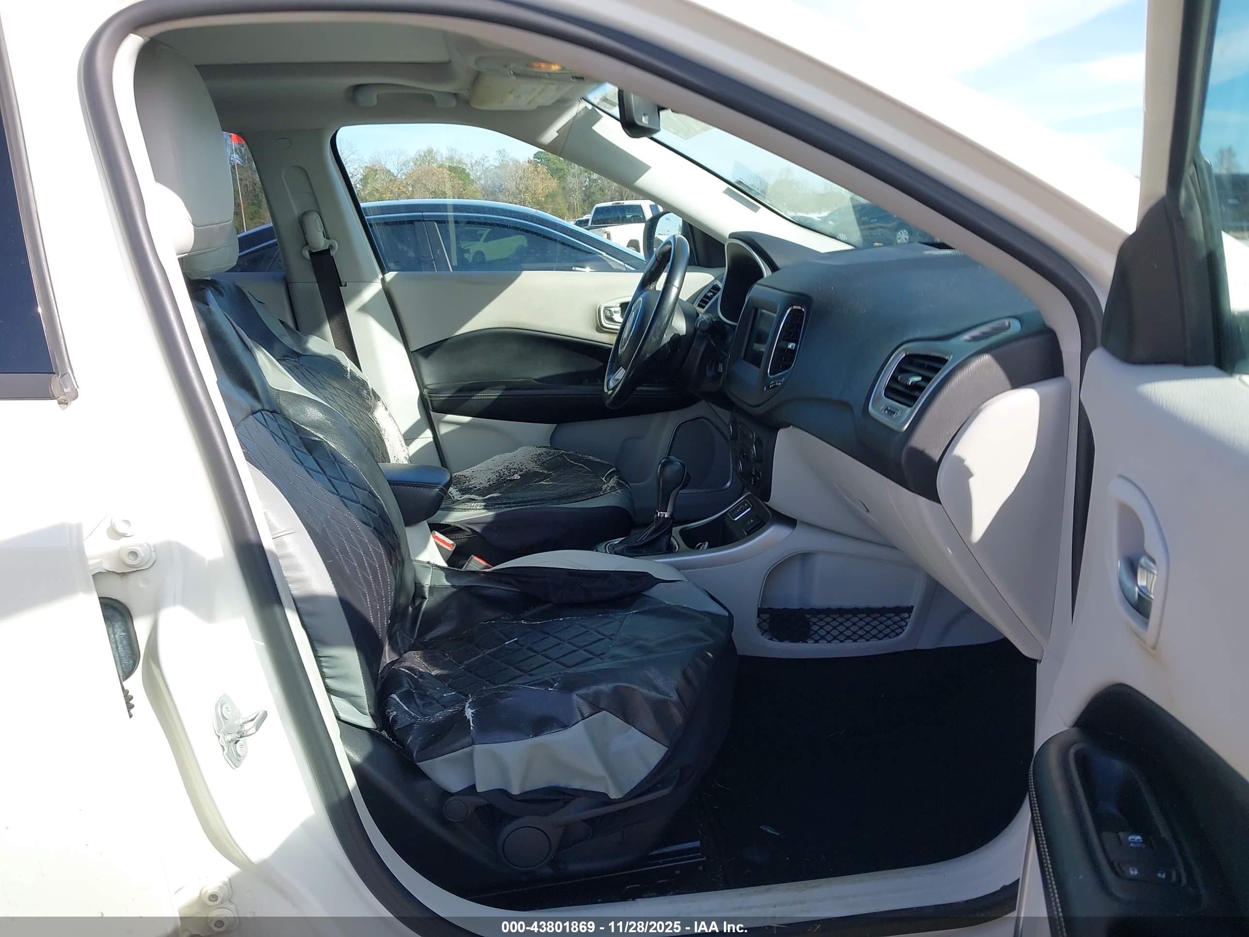 JEEP COMPASS image 5