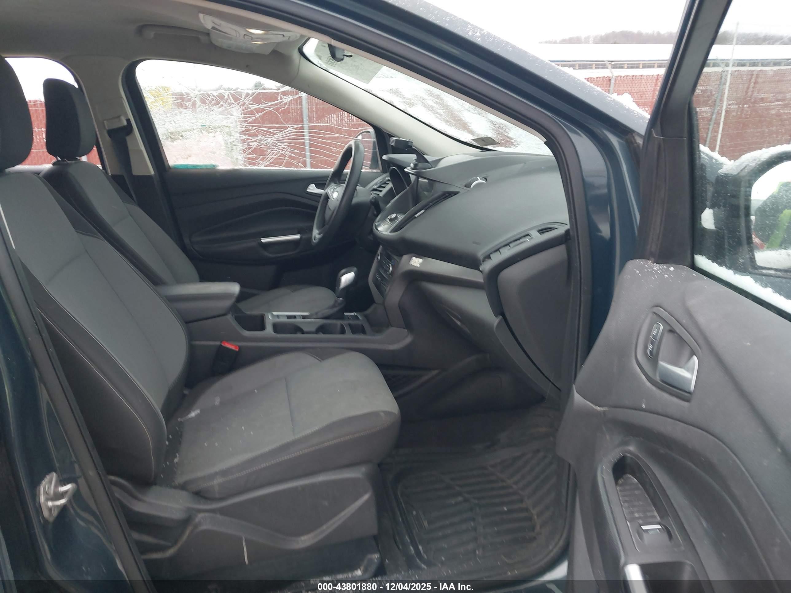 FORD ESCAPE image 5
