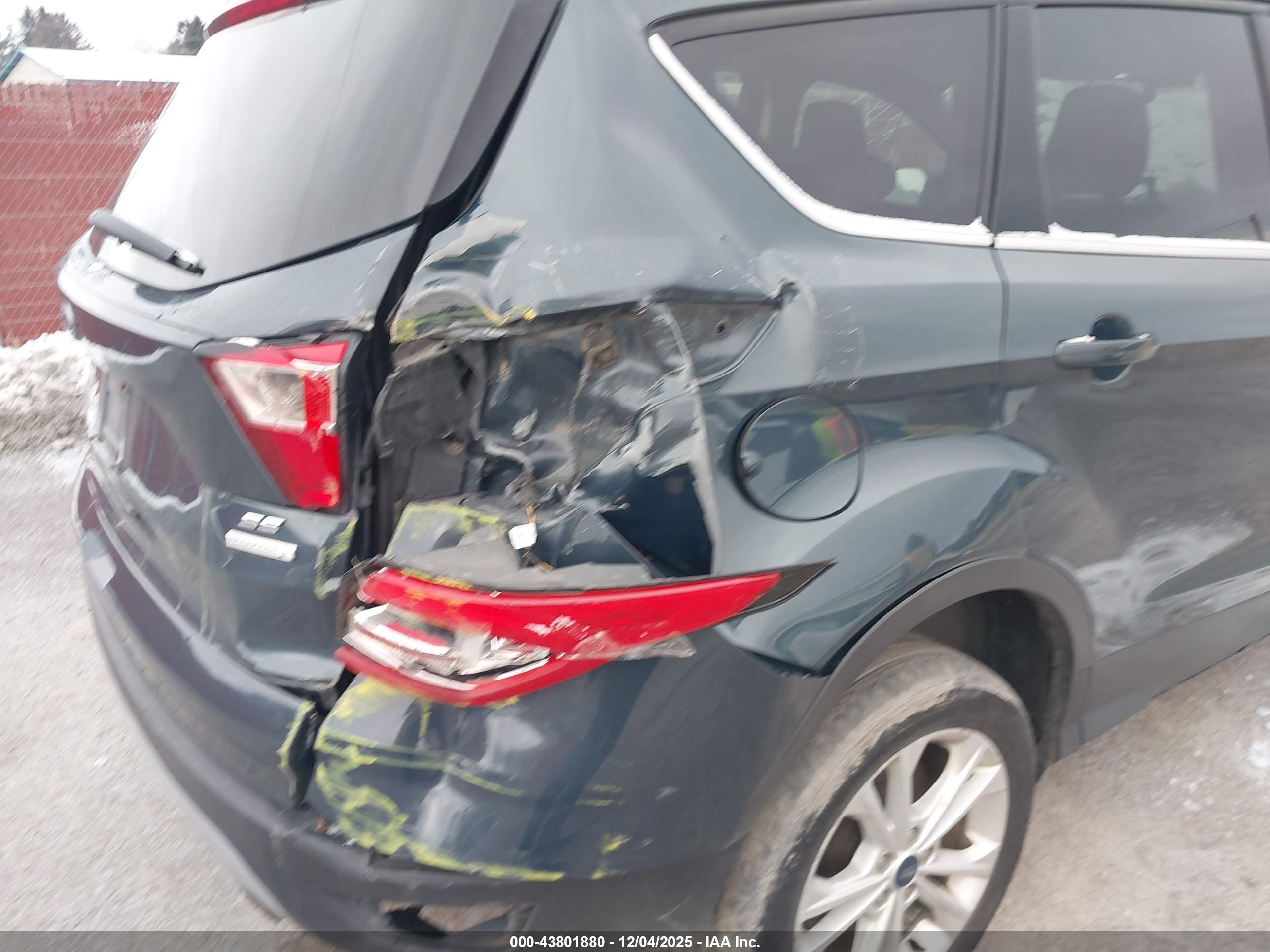 FORD ESCAPE image 6