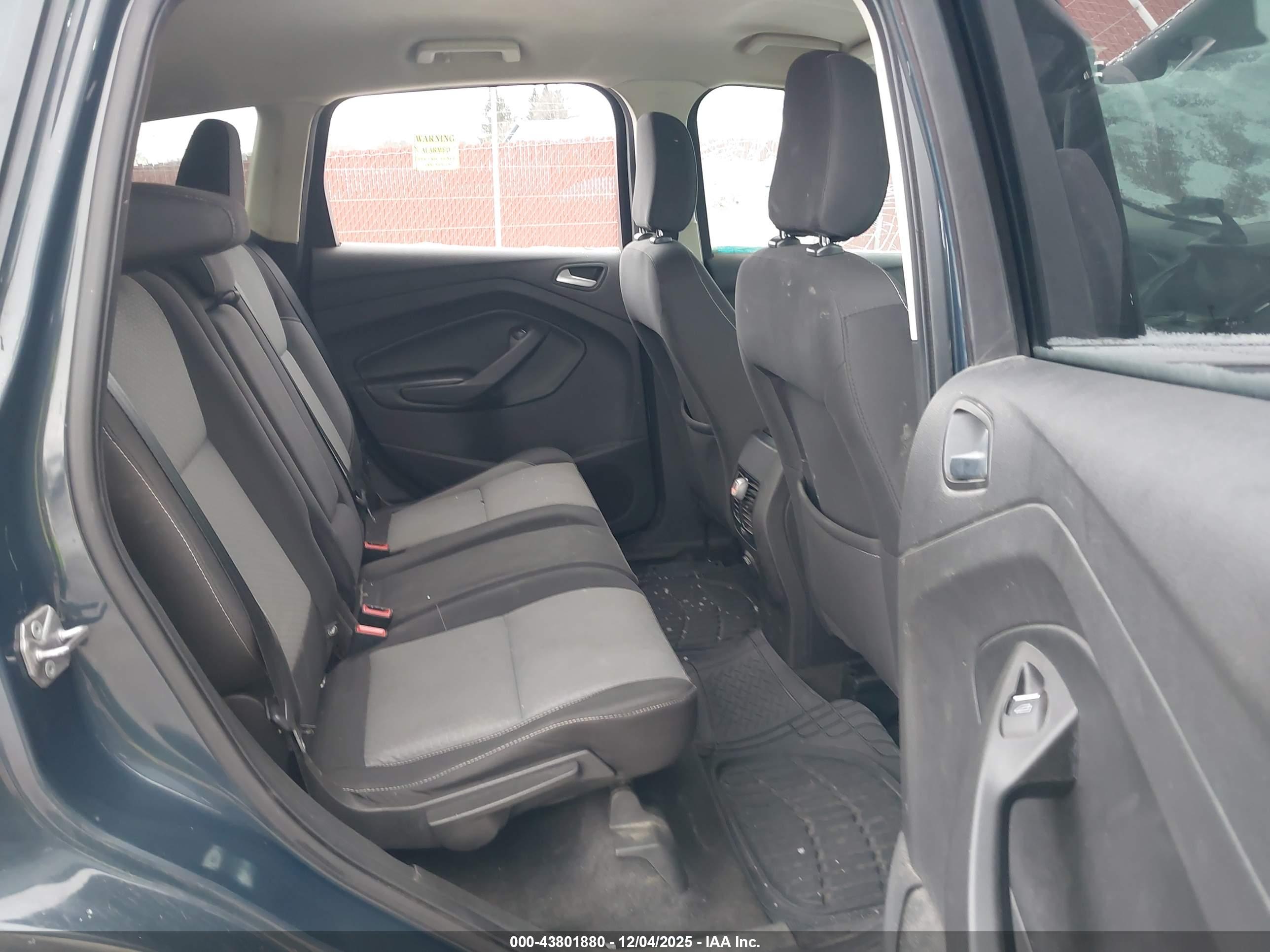FORD ESCAPE image 8