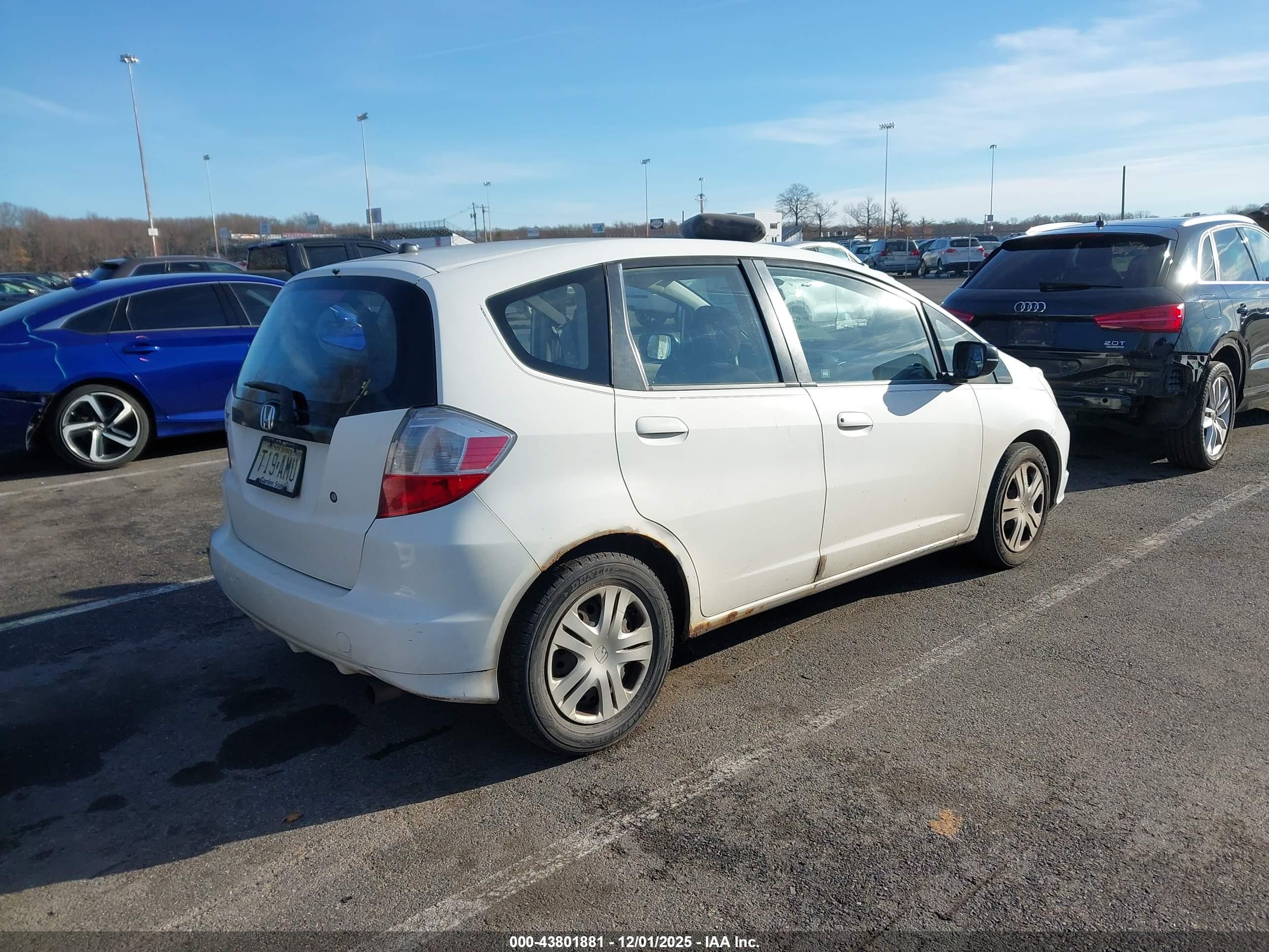 HONDA FIT image 4