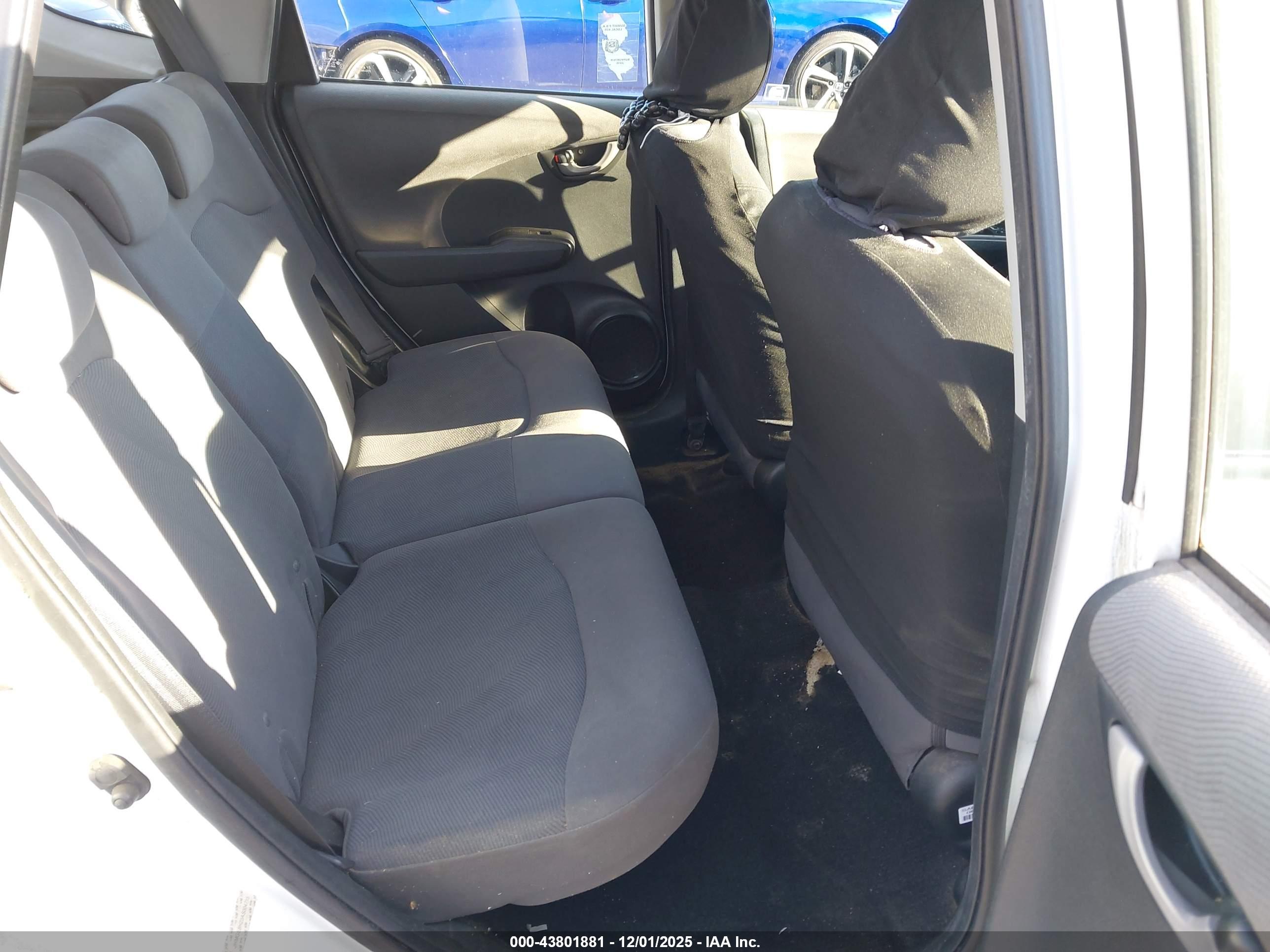 HONDA FIT image 8