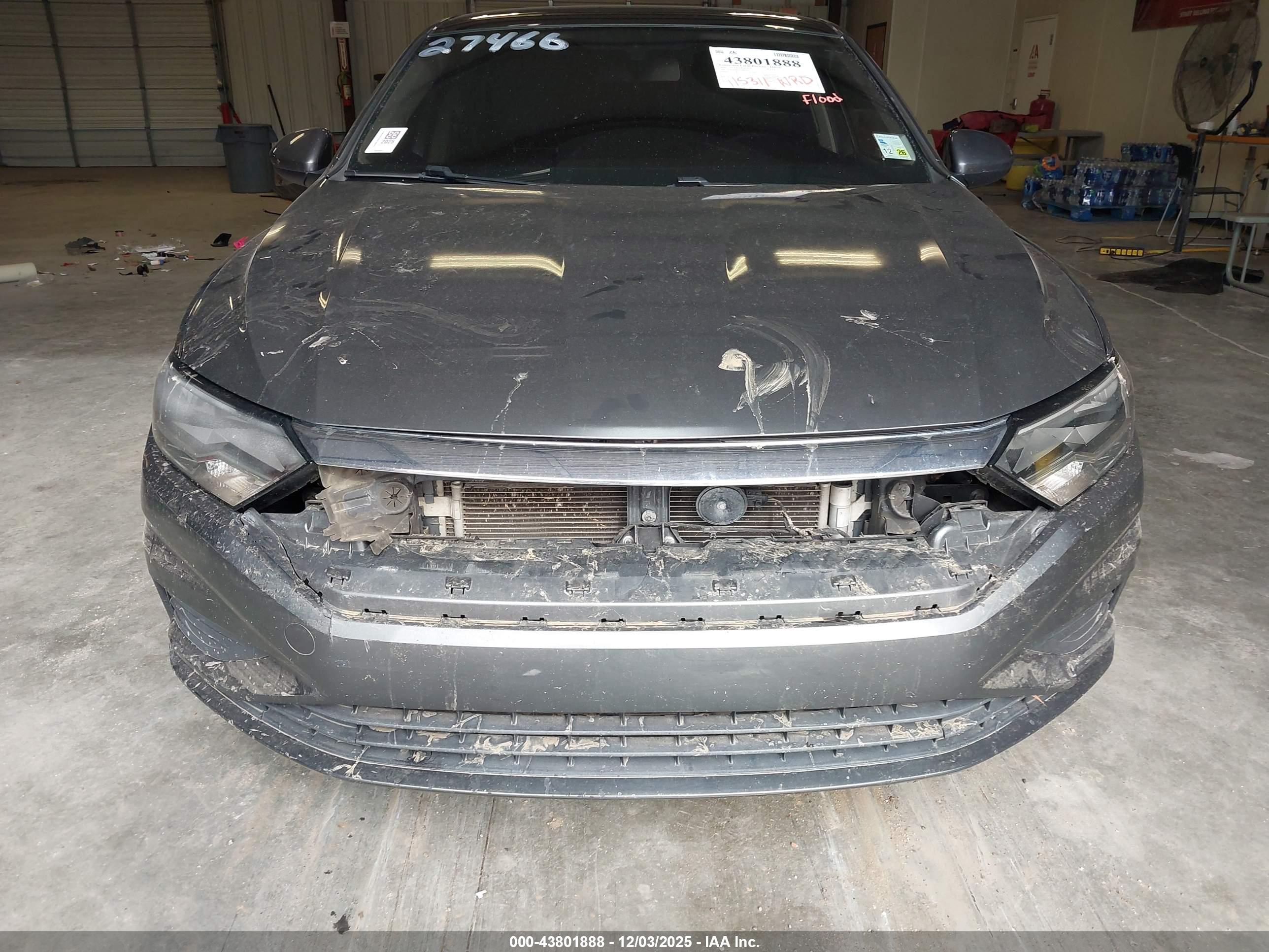 VOLKSWAGEN JETTA image 6