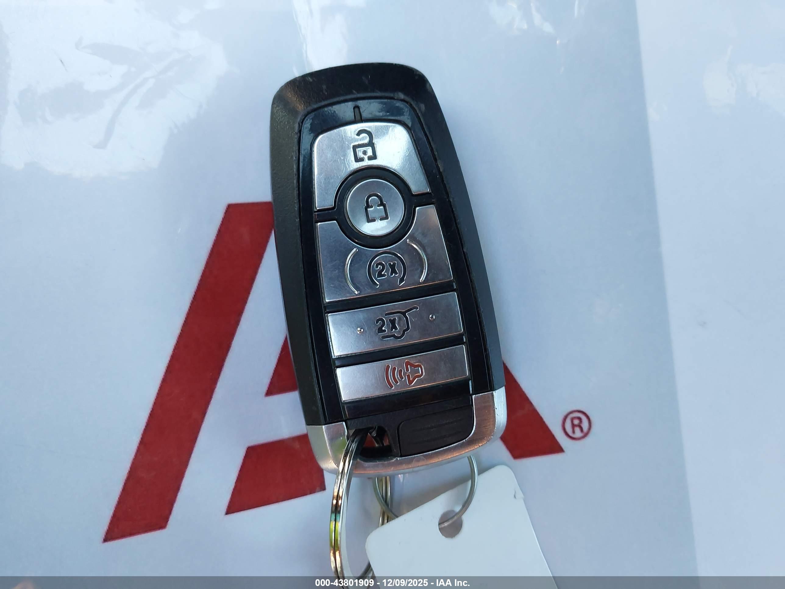 FORD EXPEDITION image 11