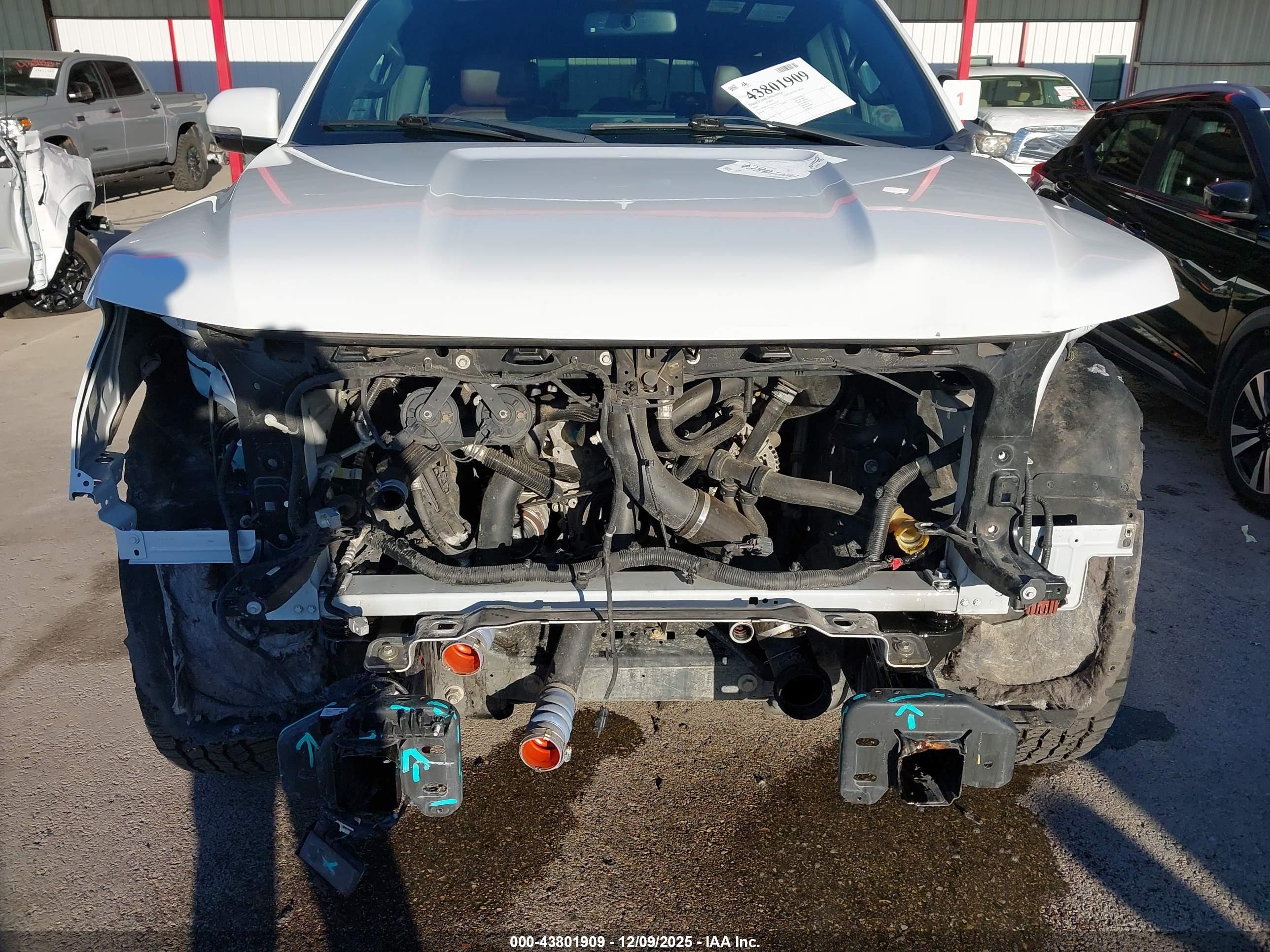 FORD EXPEDITION image 6