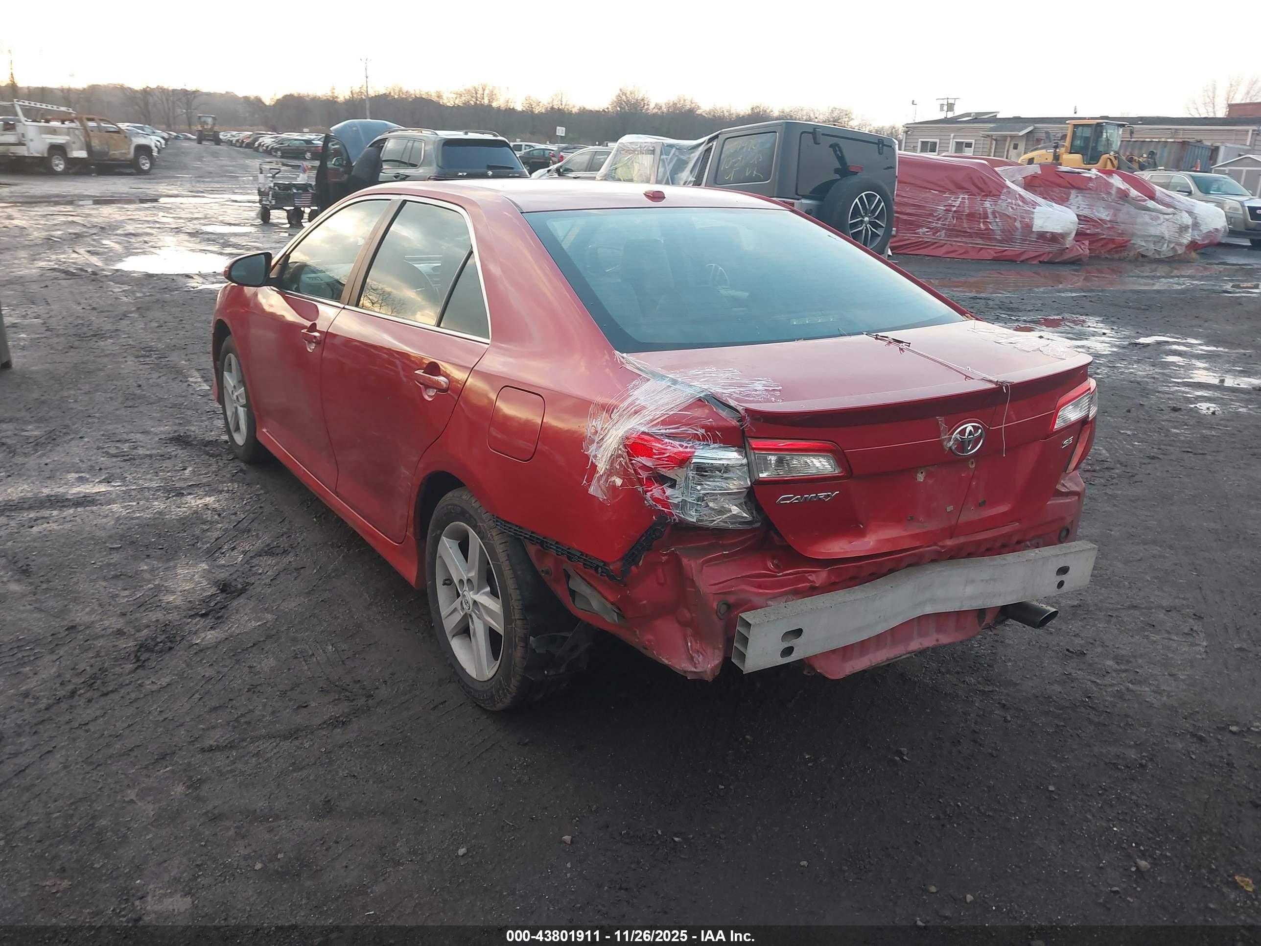 TOYOTA CAMRY image 6