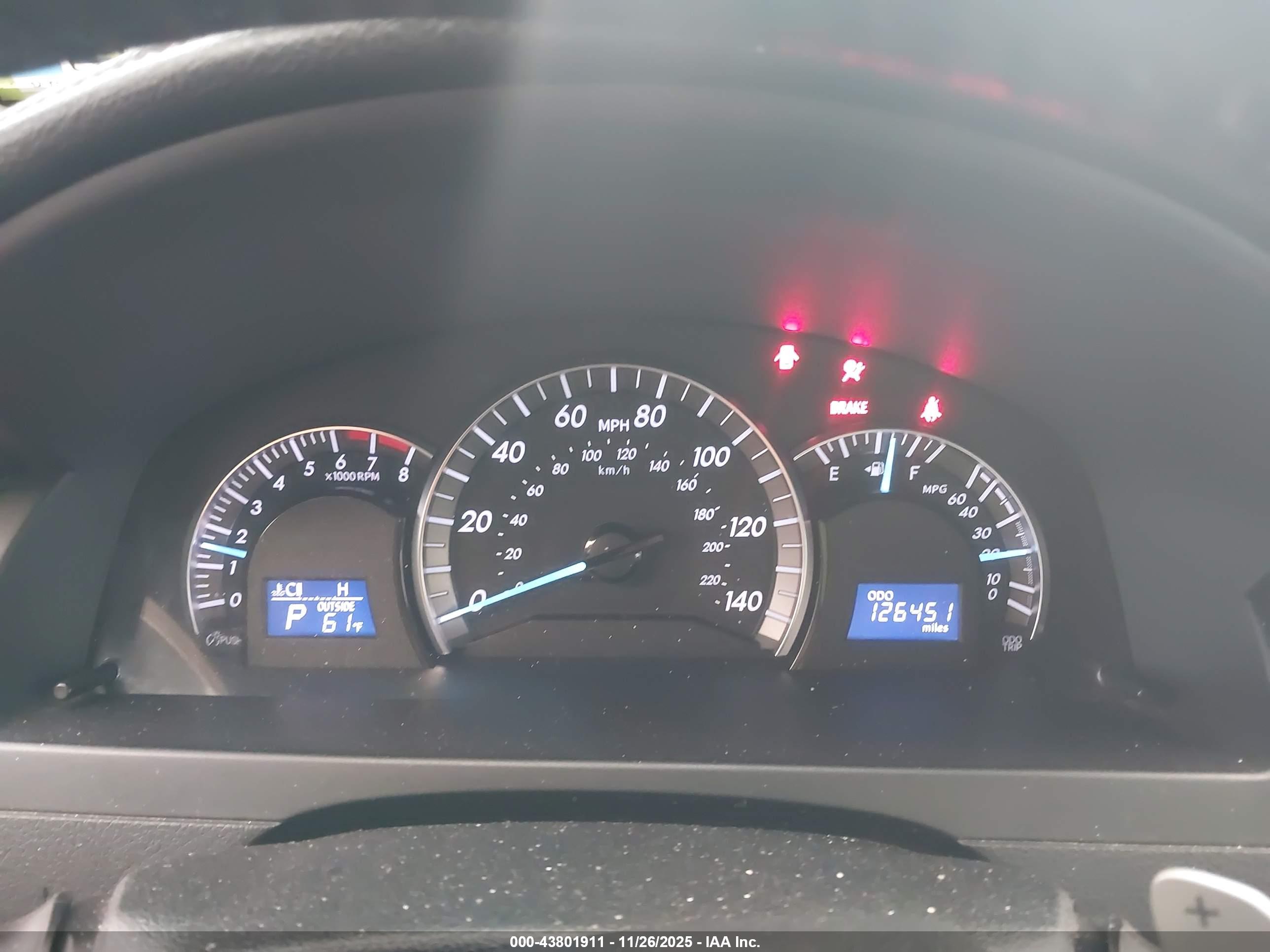 TOYOTA CAMRY image 7