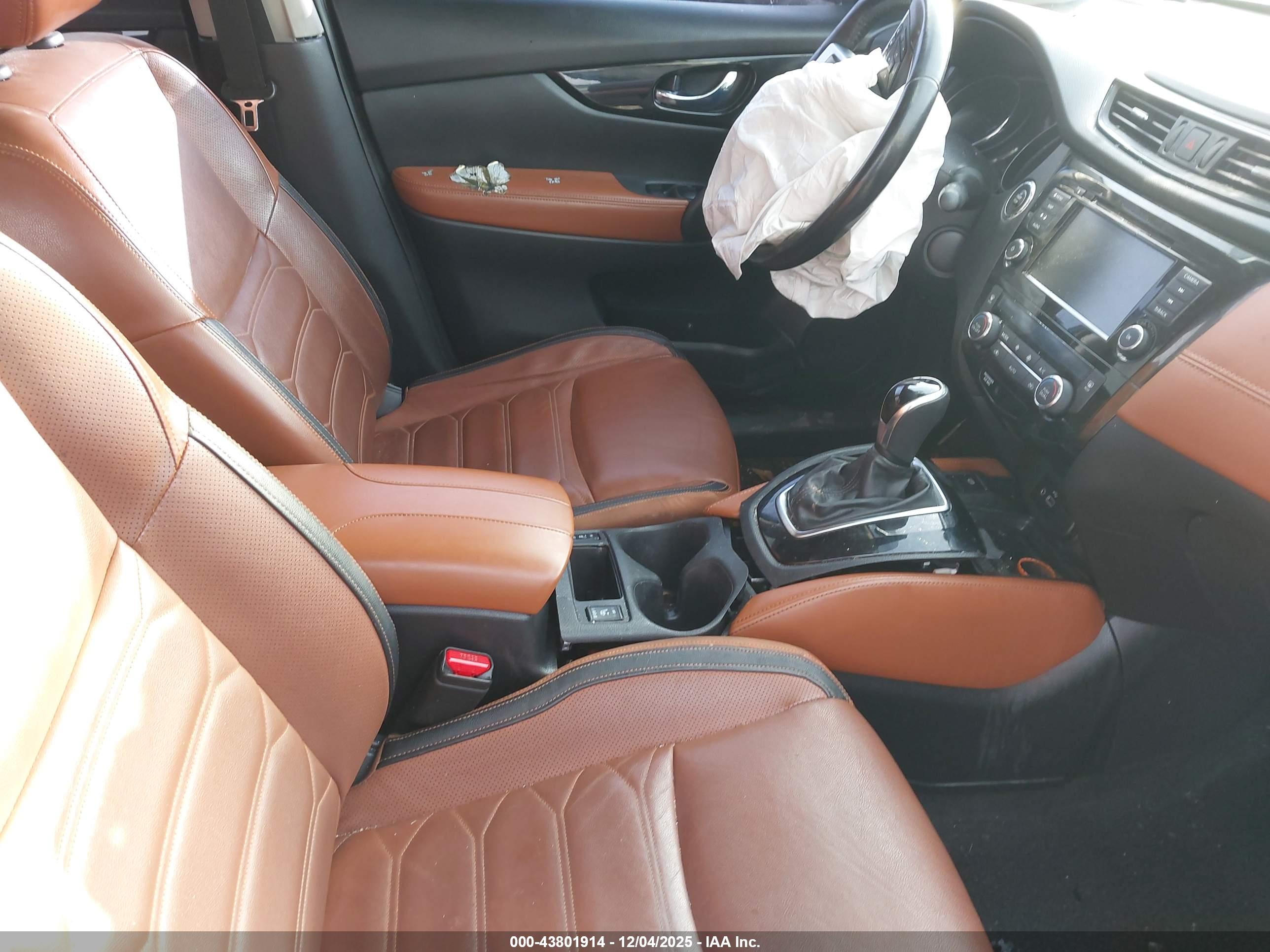 NISSAN ROGUE image 5