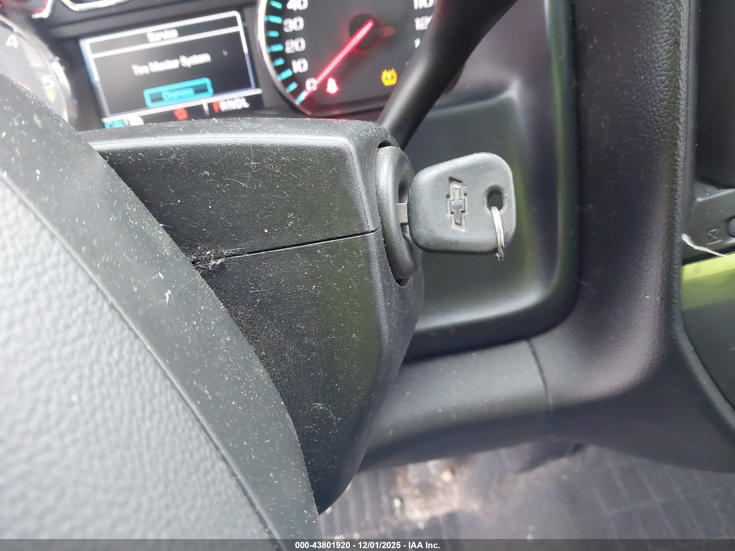 CHEVROLET SILVERADO image 11