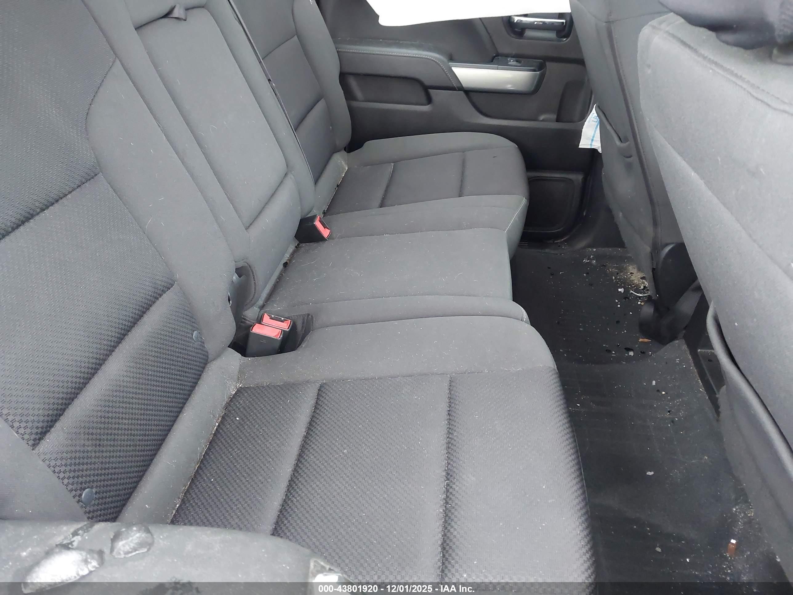 CHEVROLET SILVERADO image 8