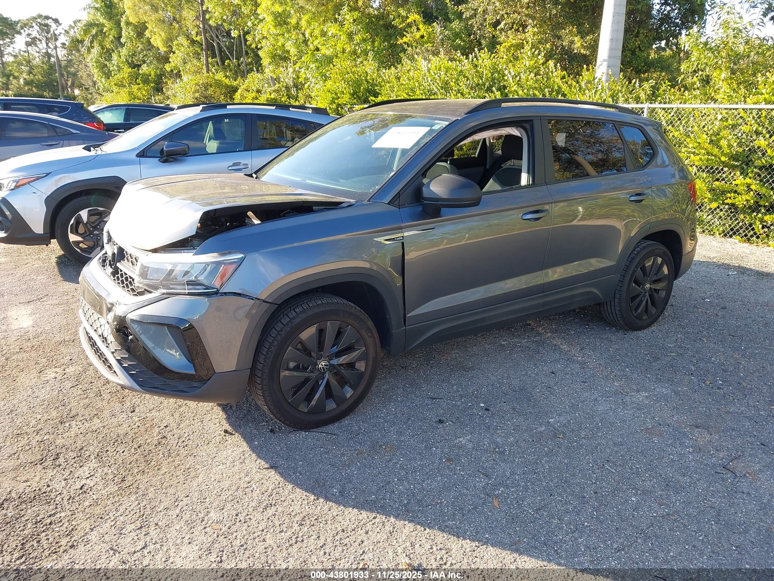 VOLKSWAGEN TAOS image 2