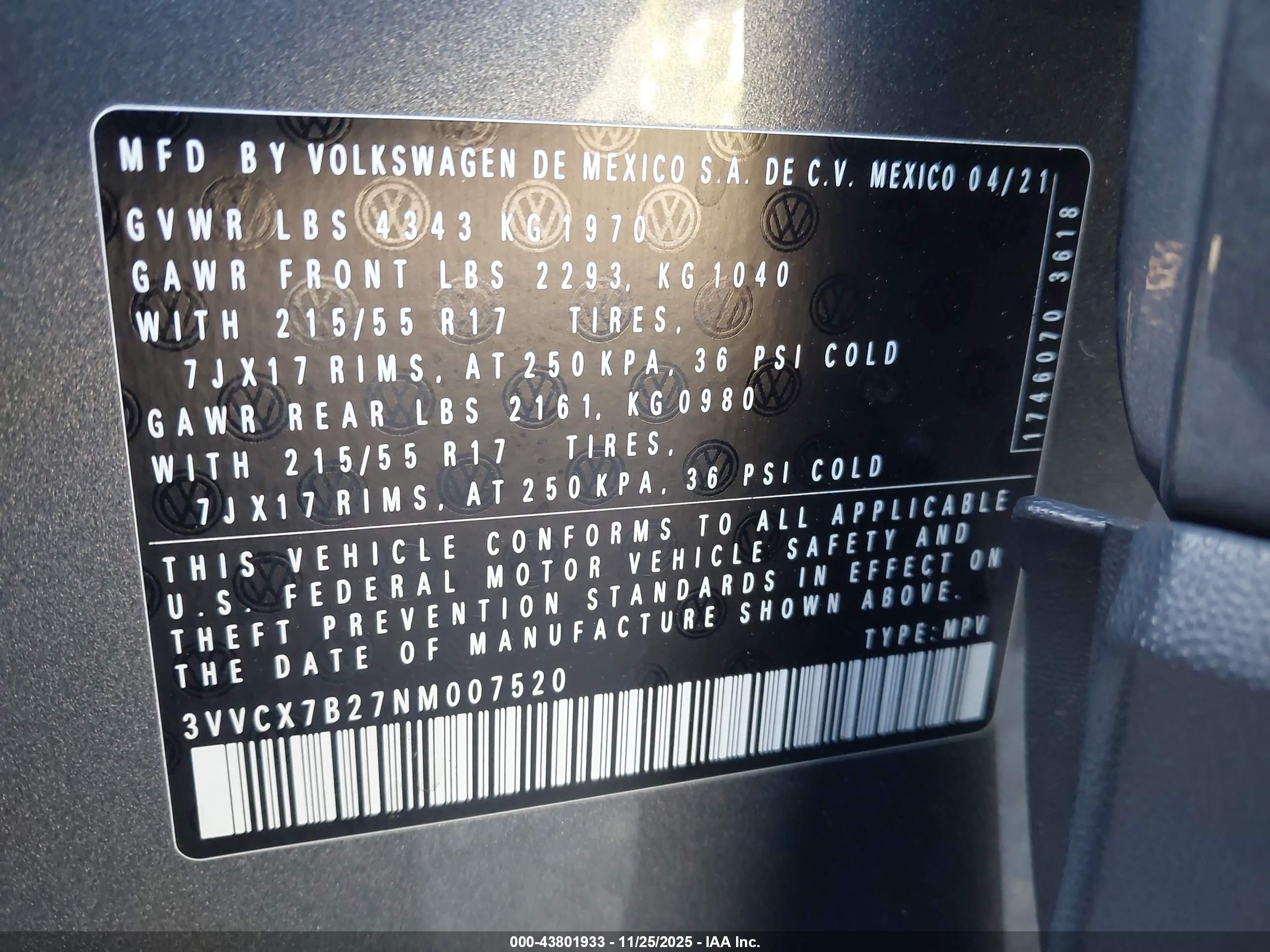 VOLKSWAGEN TAOS image 9
