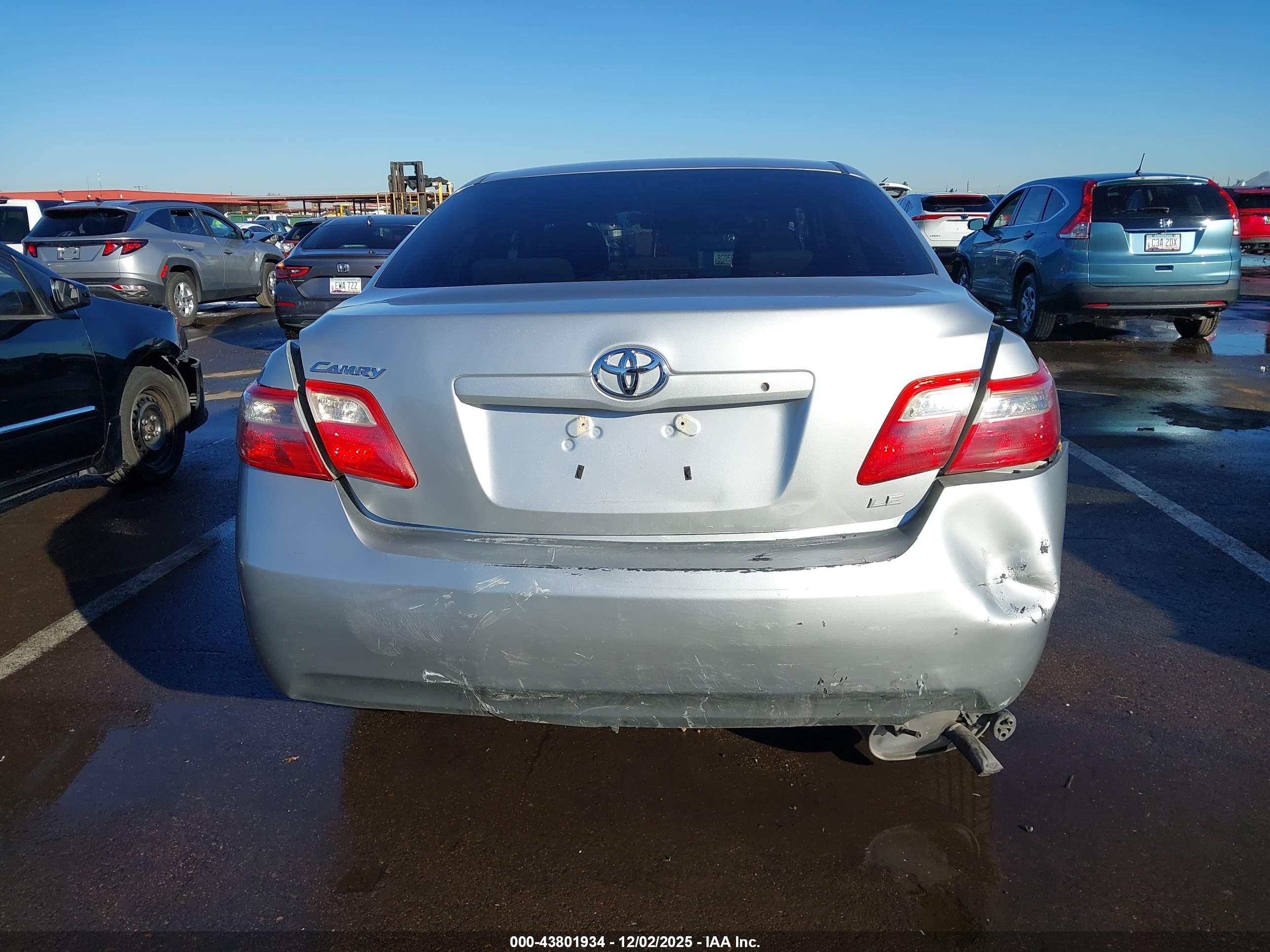 TOYOTA CAMRY image 6
