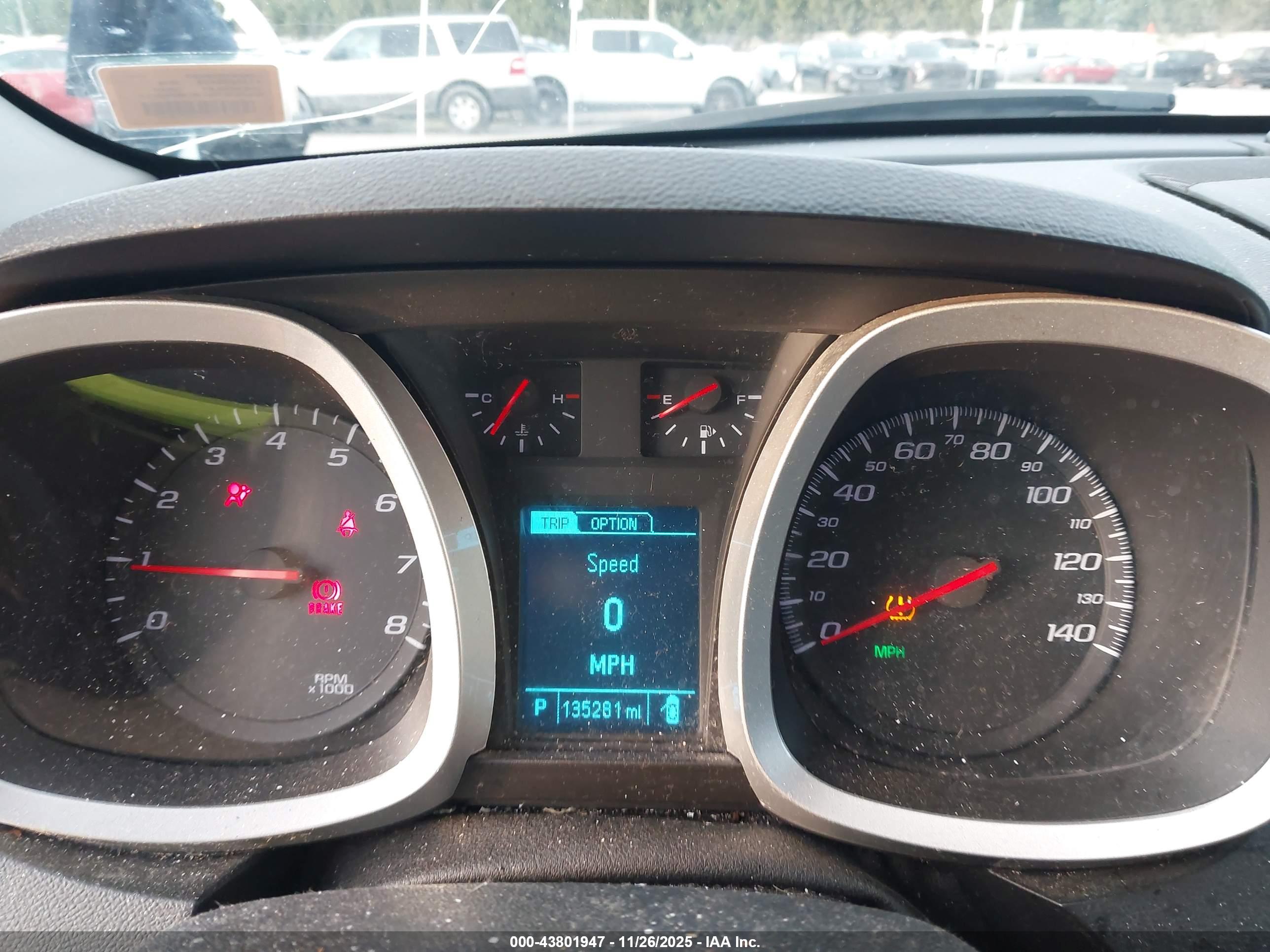 CHEVROLET EQUINOX image 7