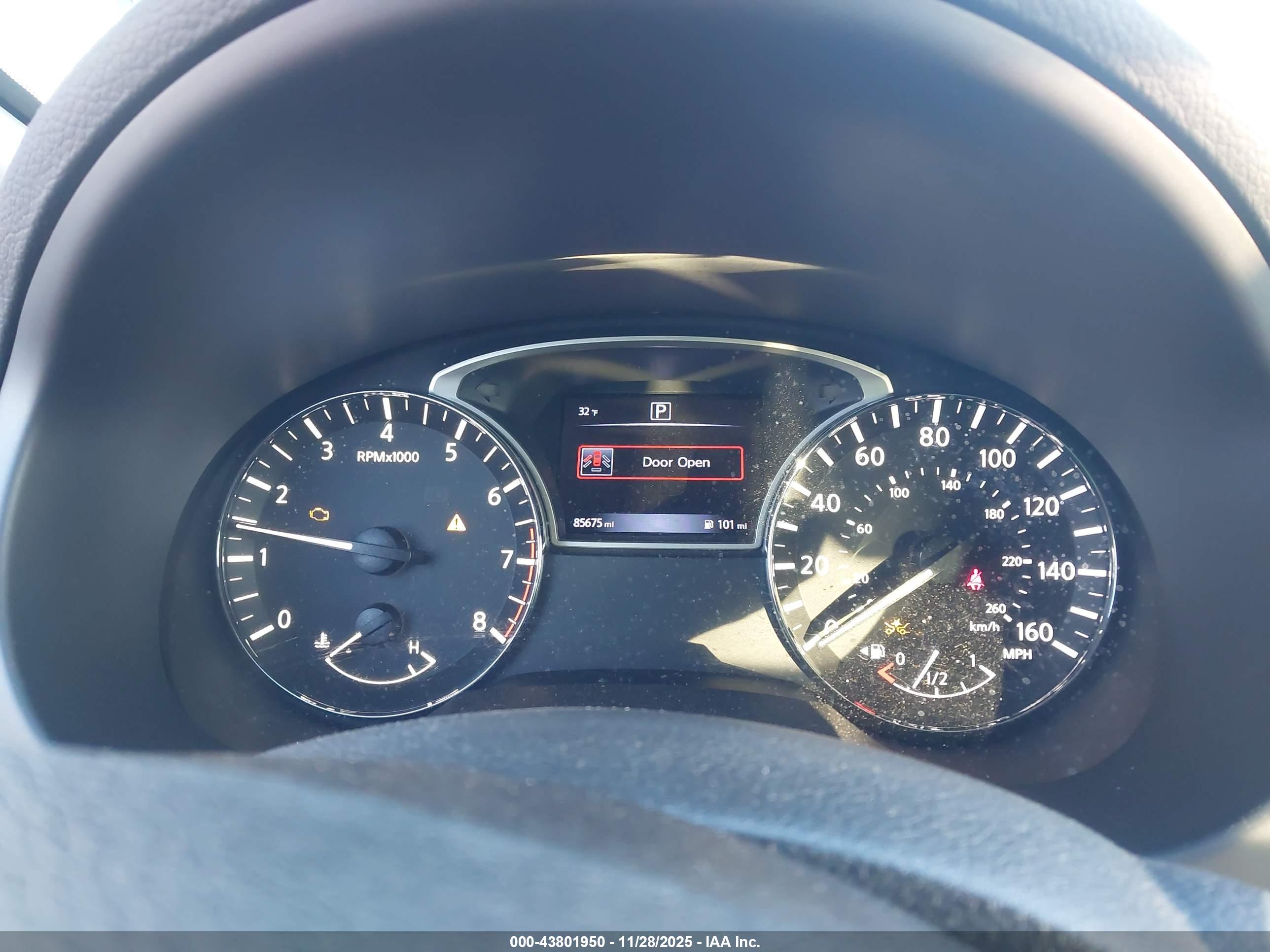 NISSAN ALTIMA image 7
