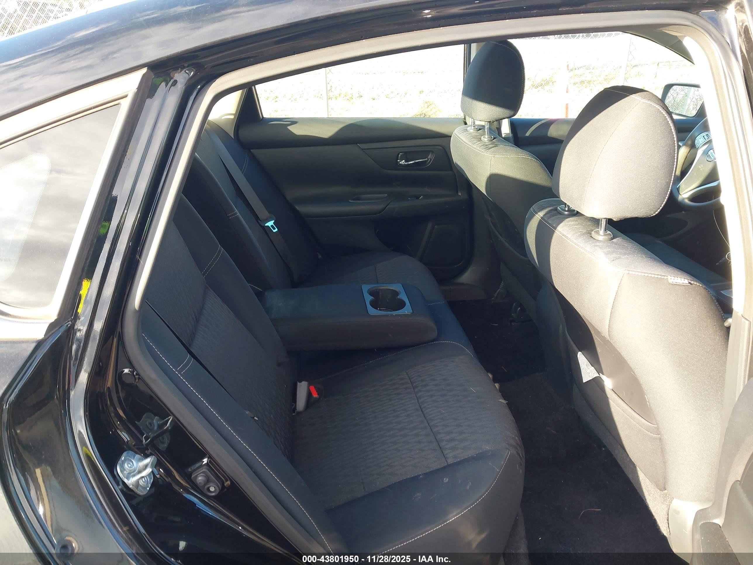NISSAN ALTIMA image 8