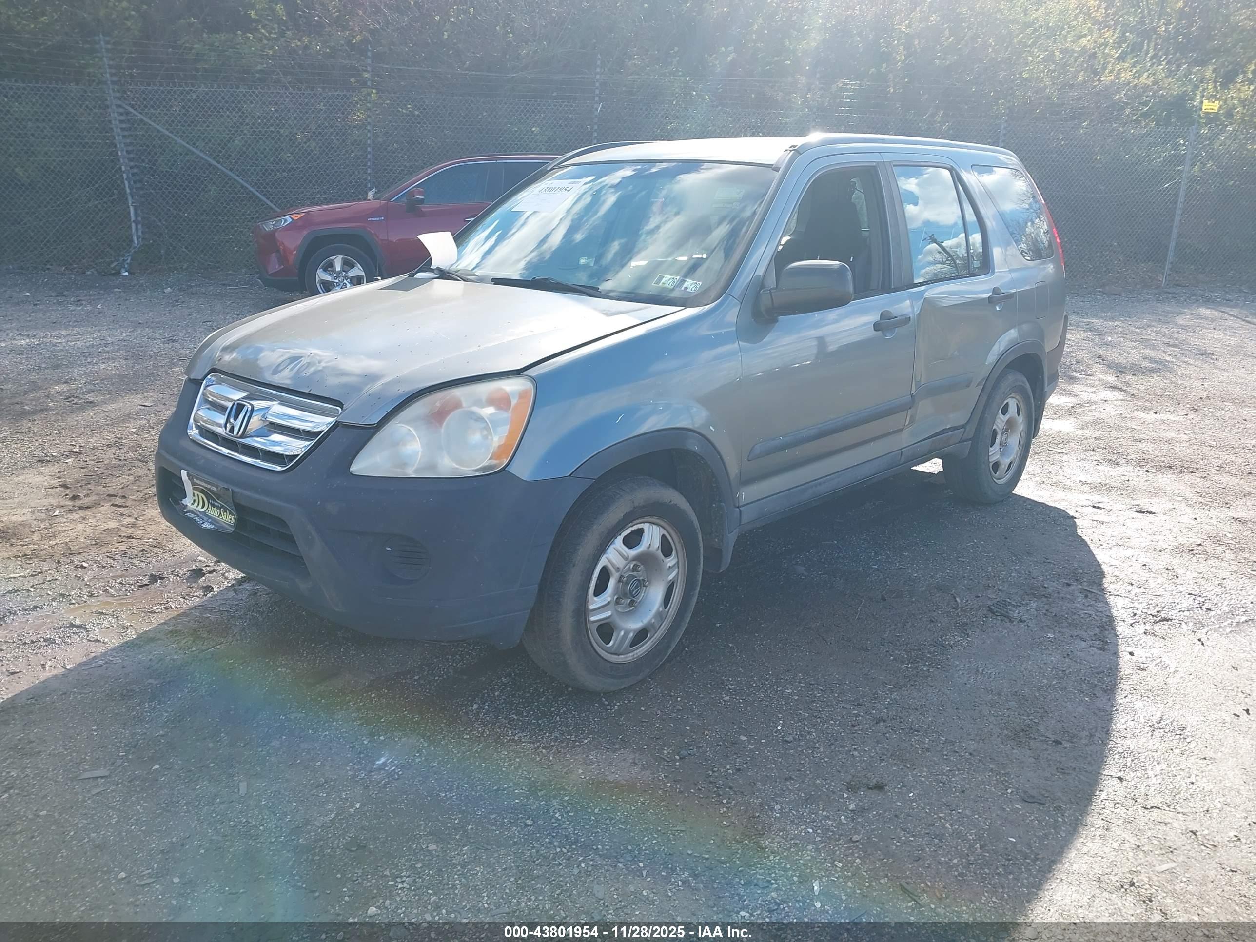 HONDA CR-V image 2