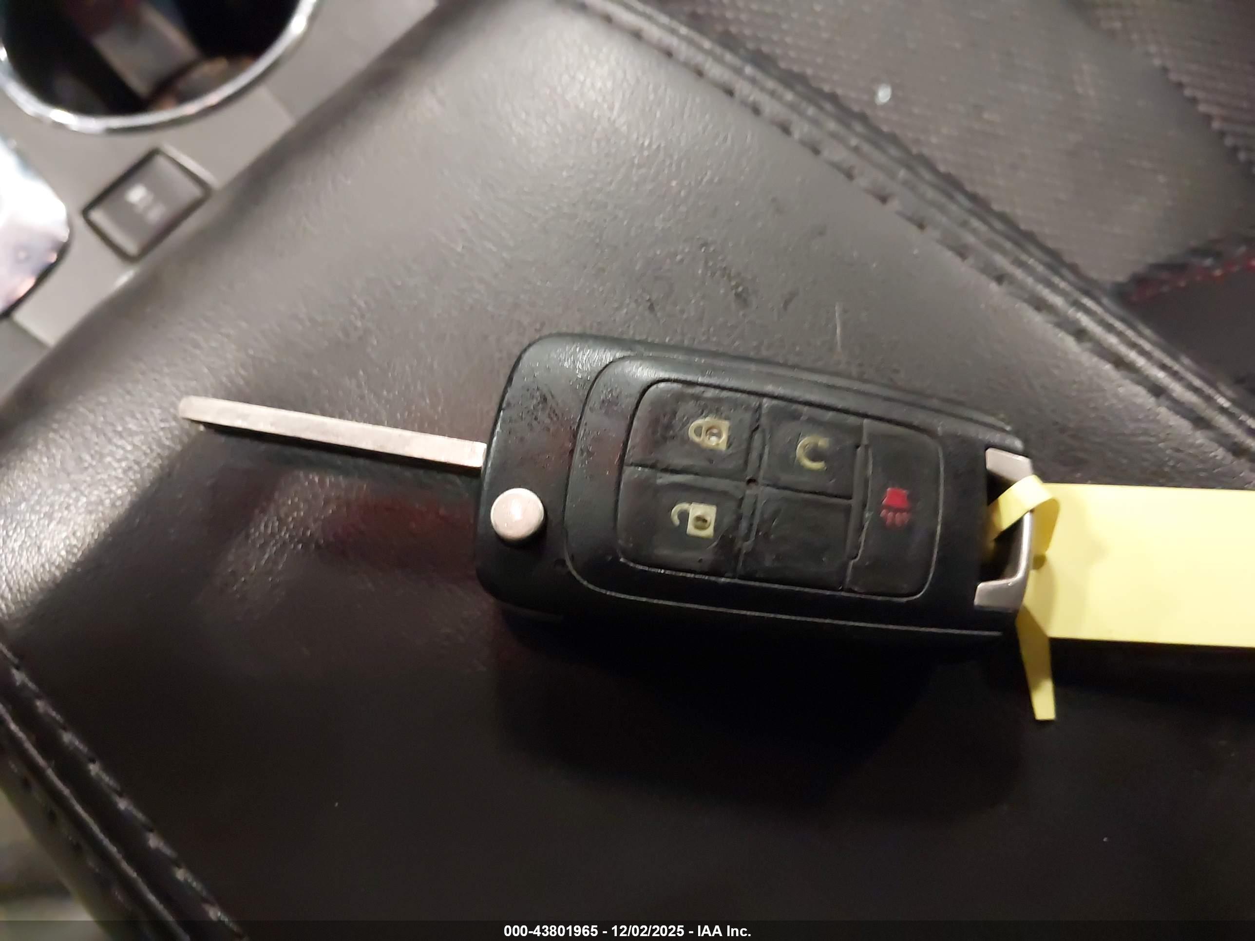 CHEVROLET EQUINOX image 11