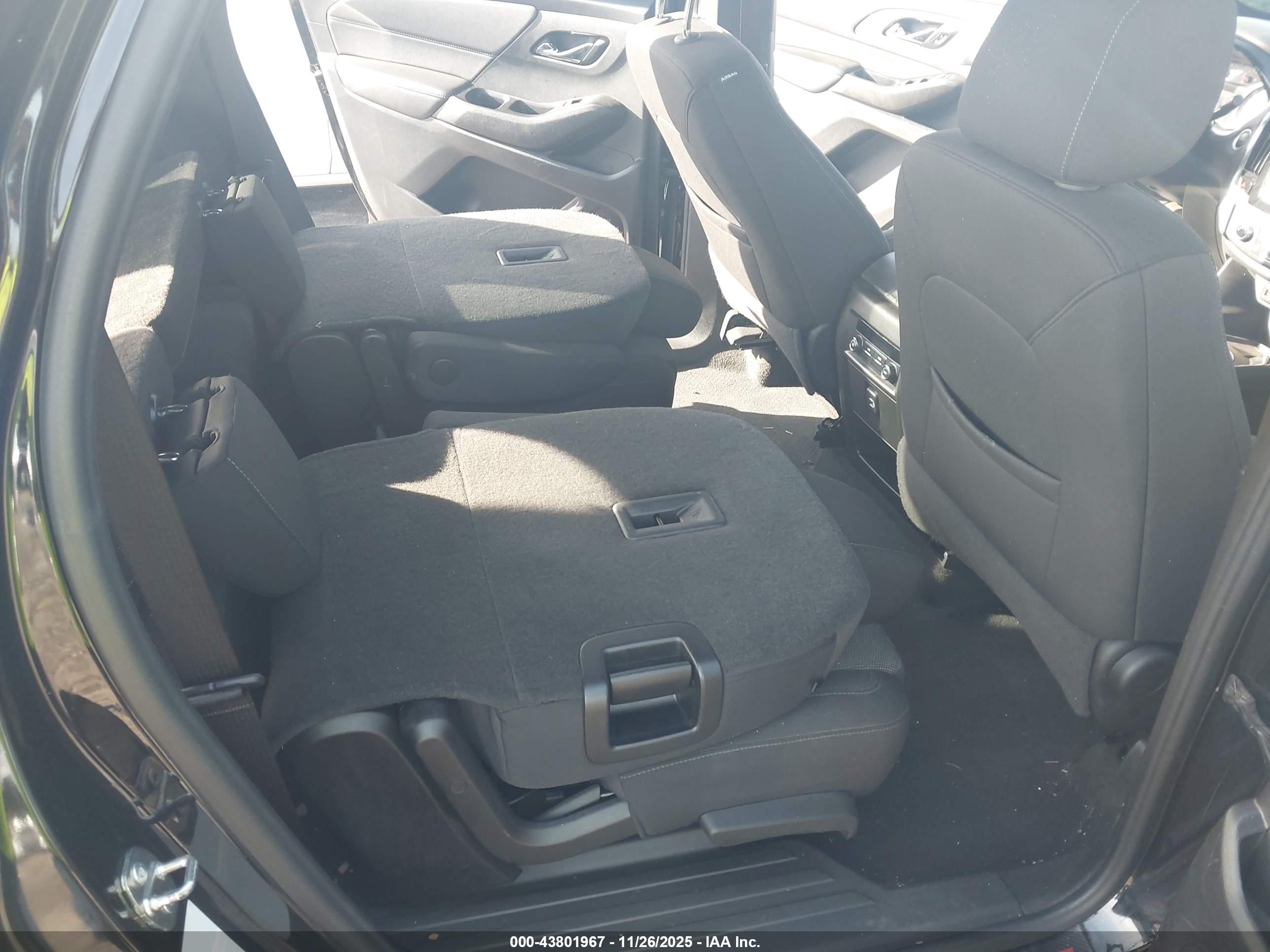 CHEVROLET TRAVERSE image 8
