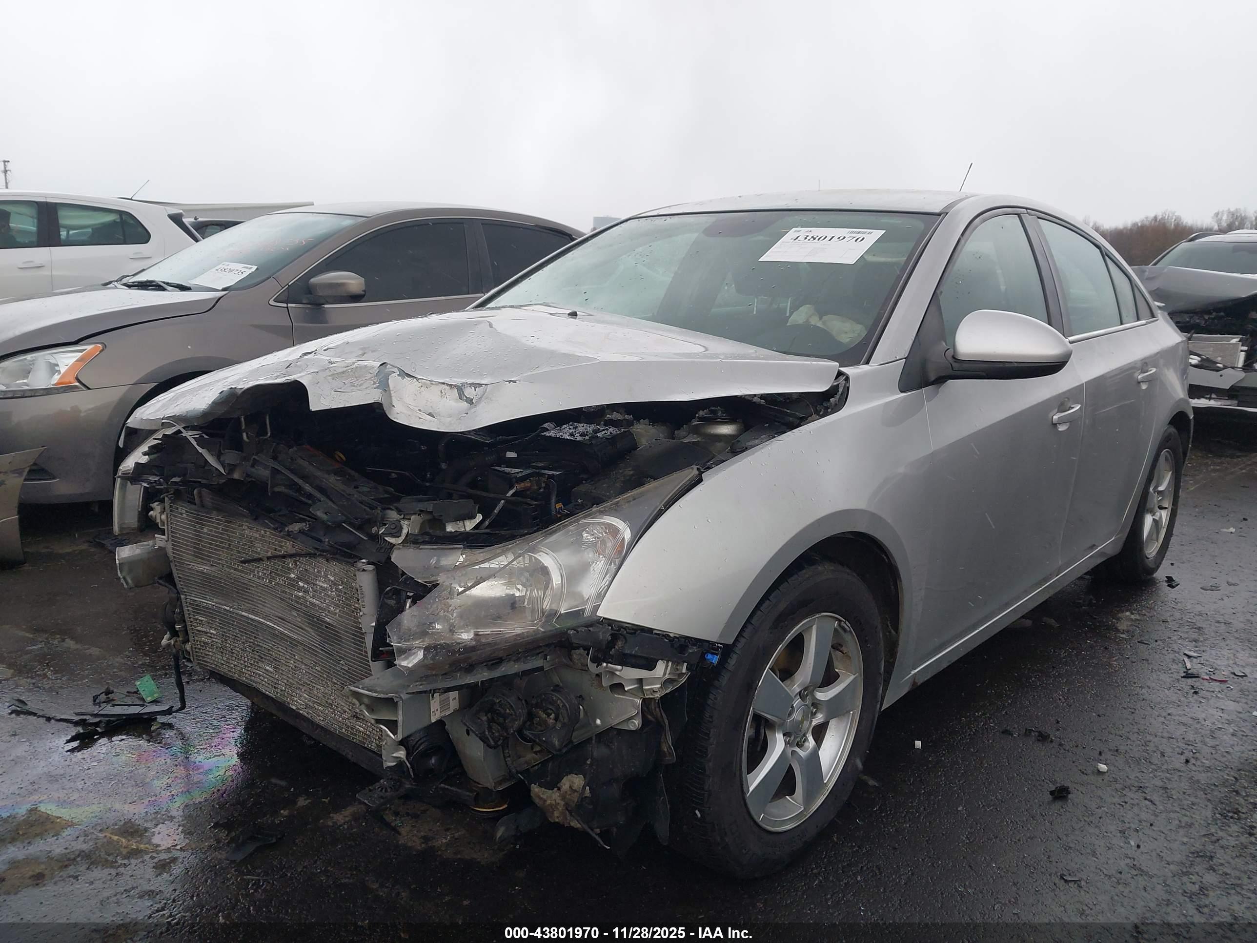 CHEVROLET CRUZE image 2