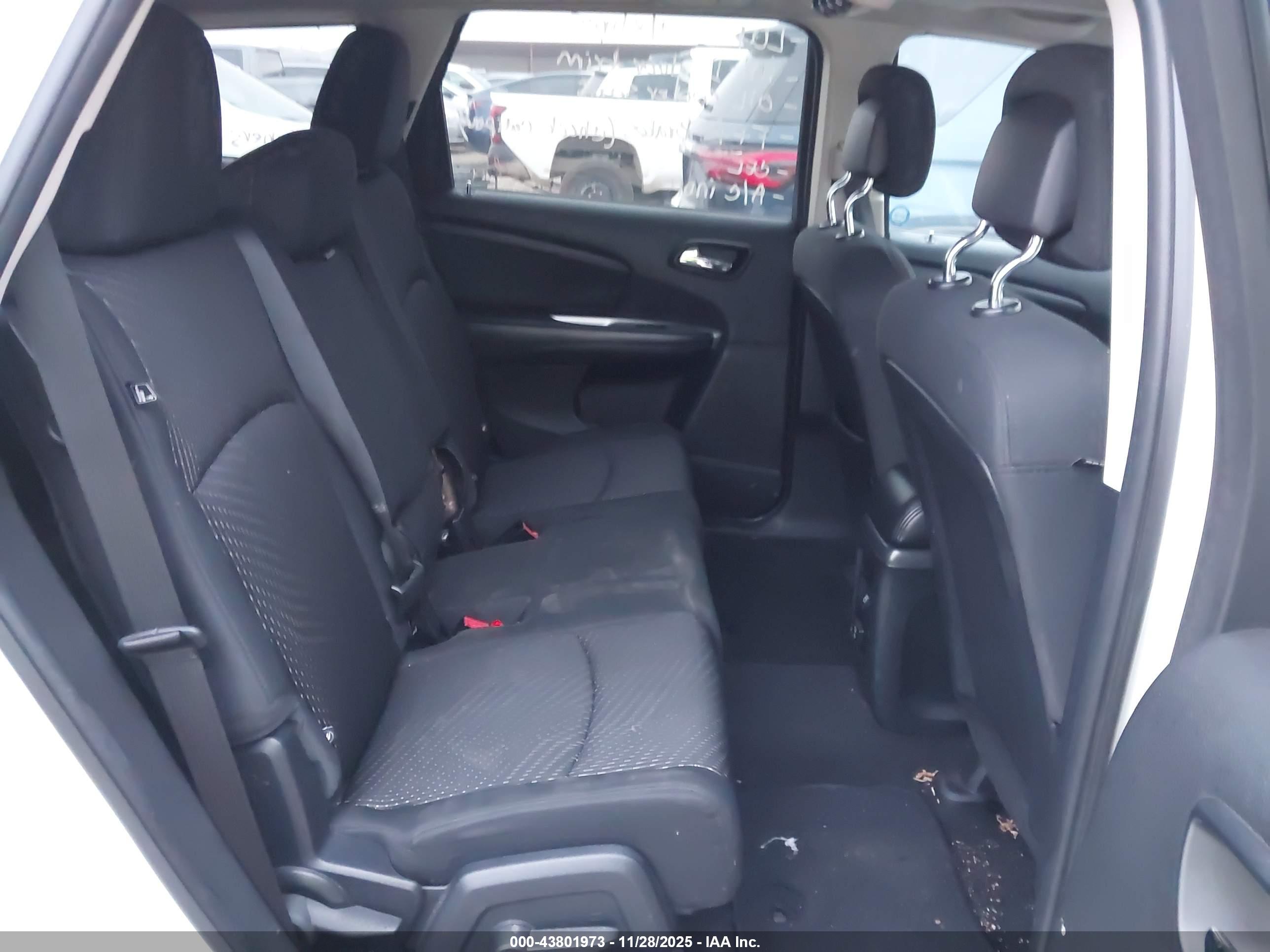 DODGE JOURNEY image 8