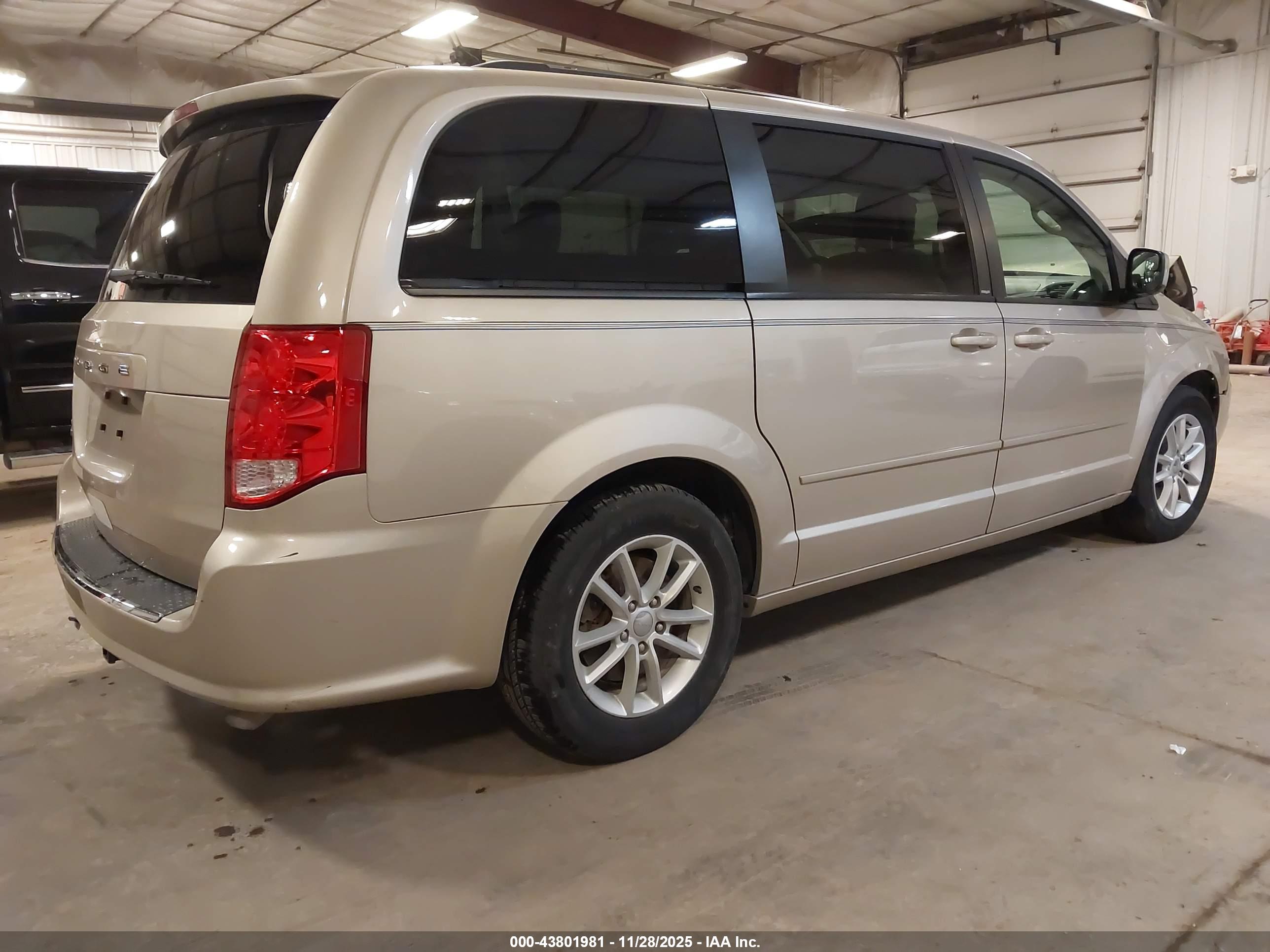 DODGE GRAND image 4