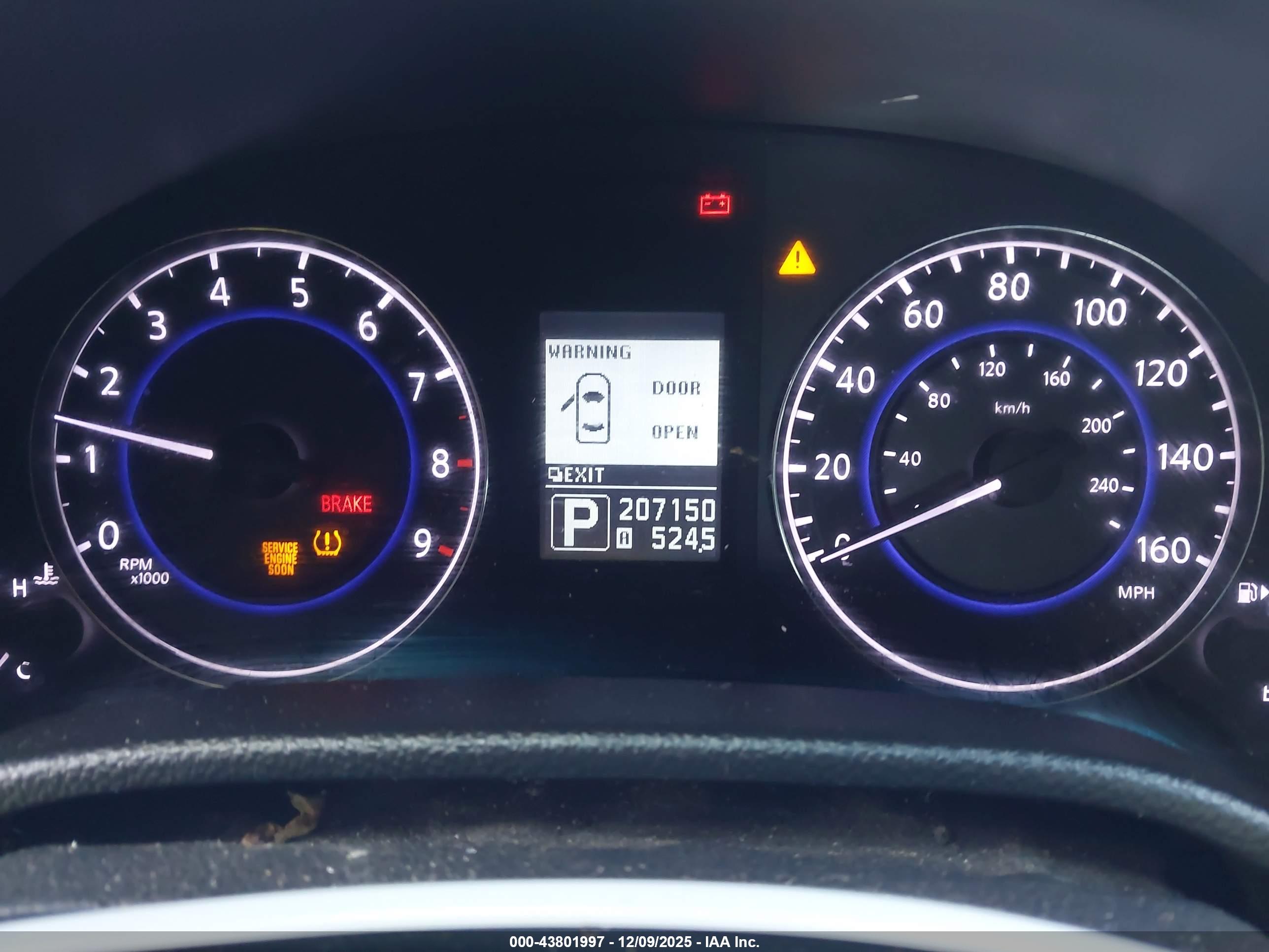 INFINITI G37X image 7