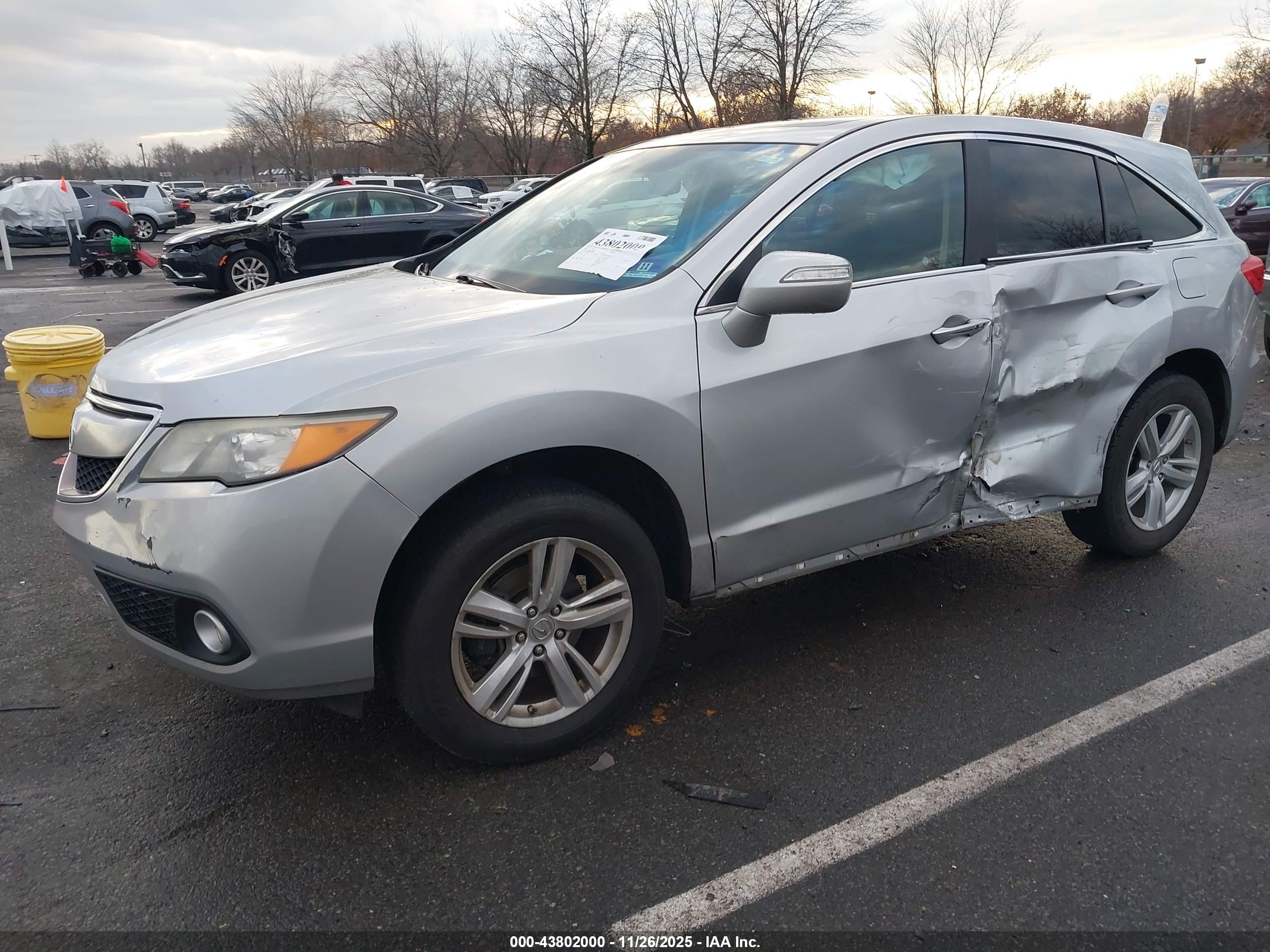 ACURA RDX image 2