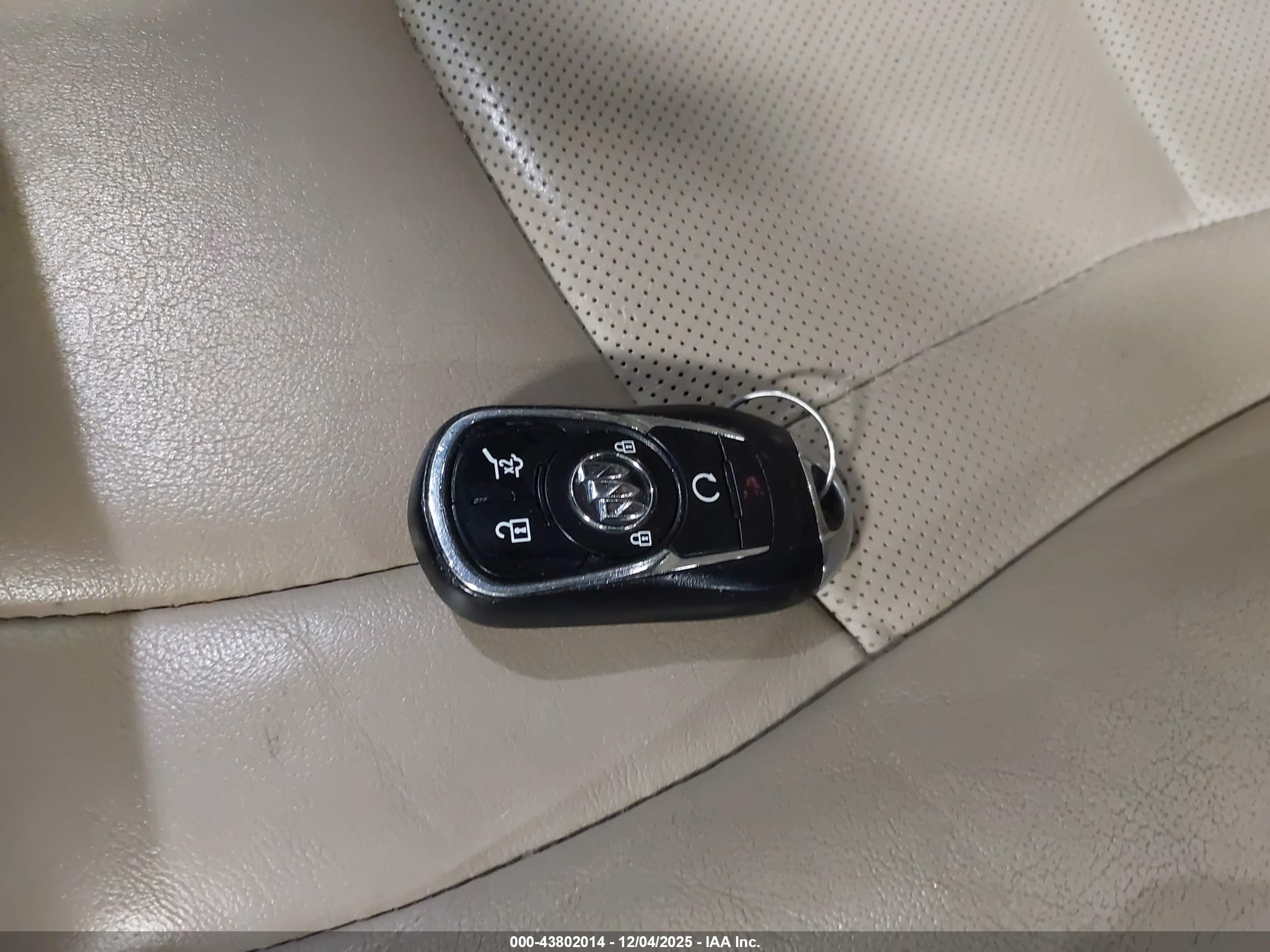BUICK ENCLAVE image 11