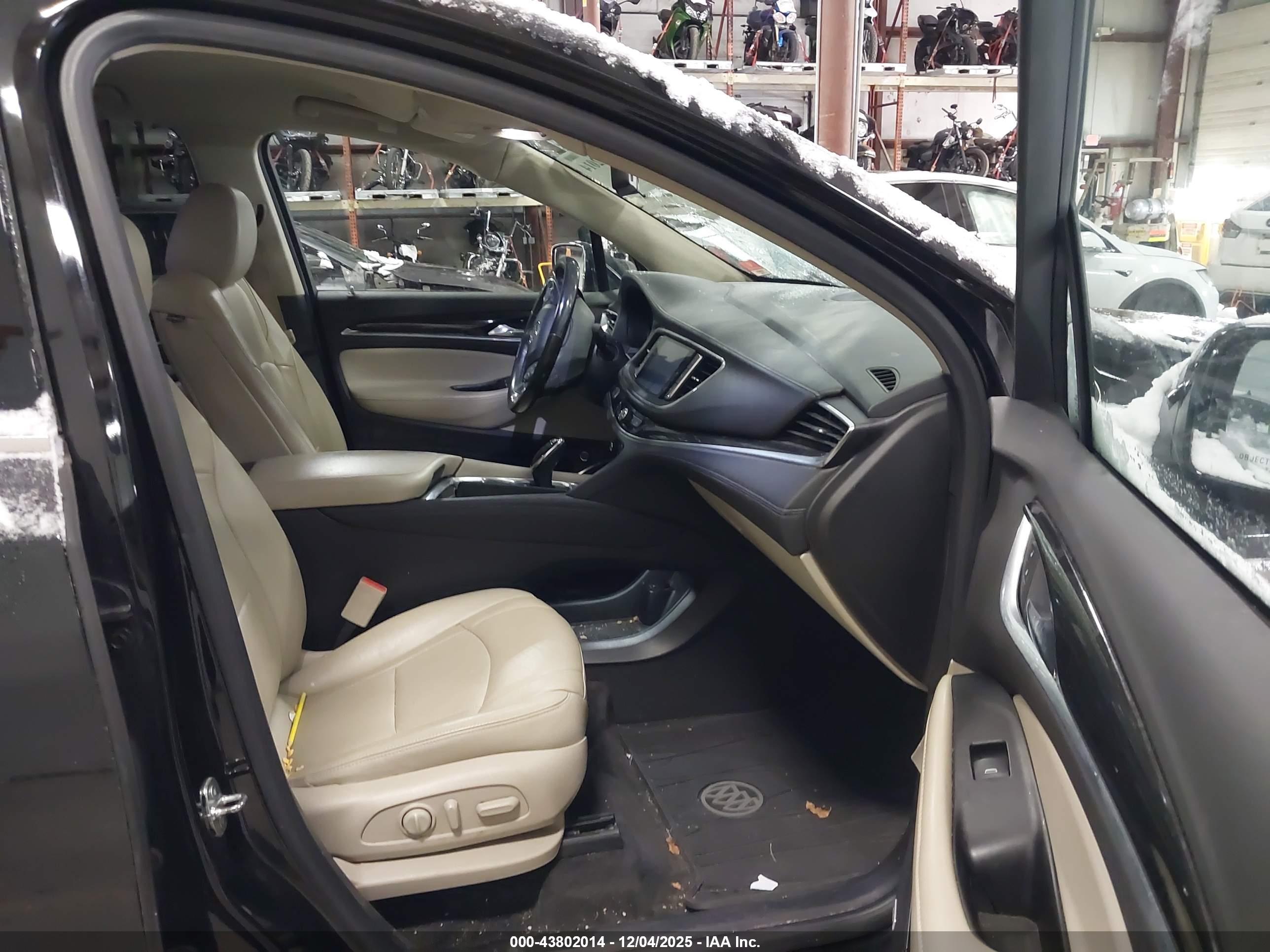 BUICK ENCLAVE image 5
