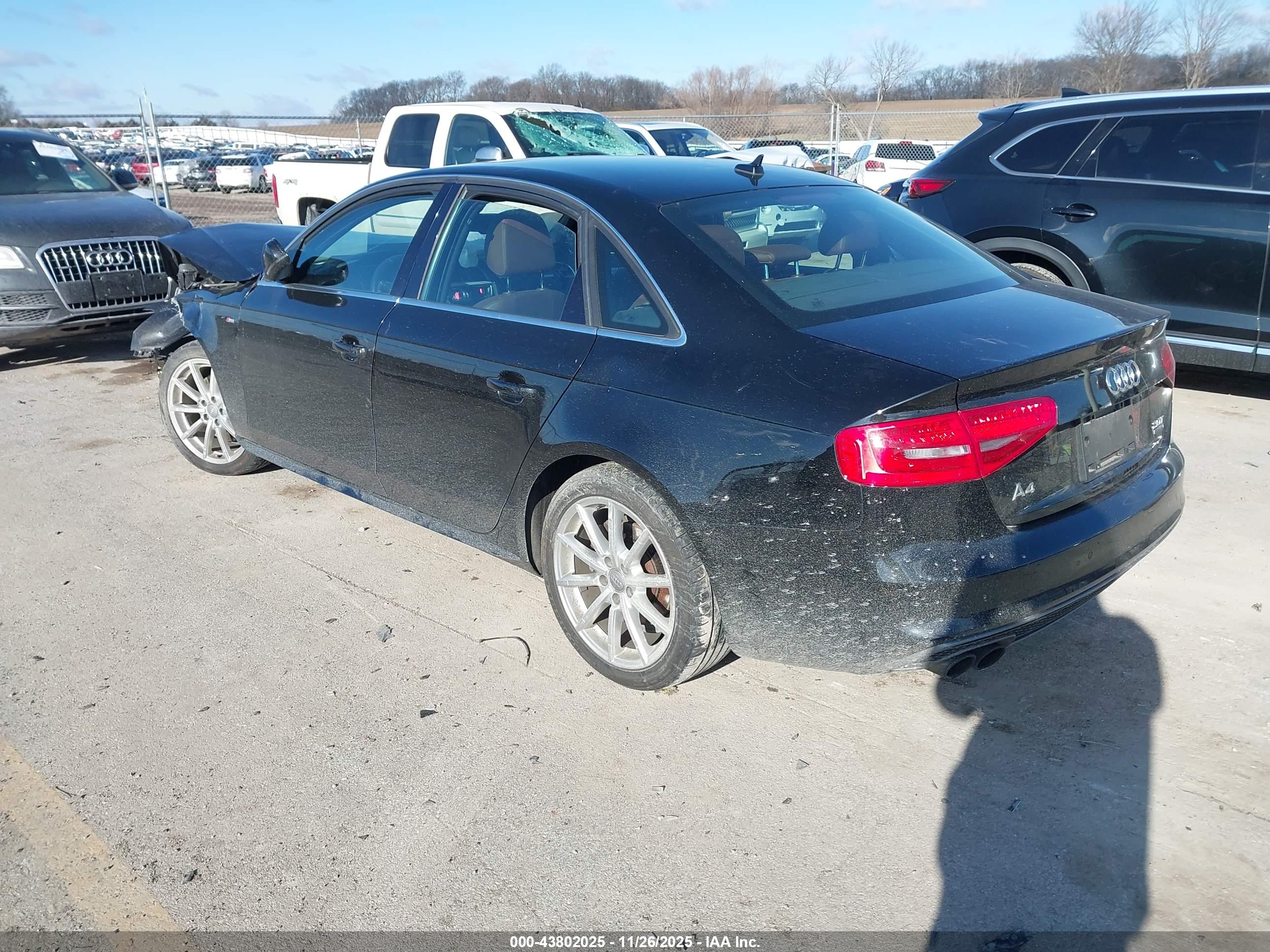 AUDI A4 image 3