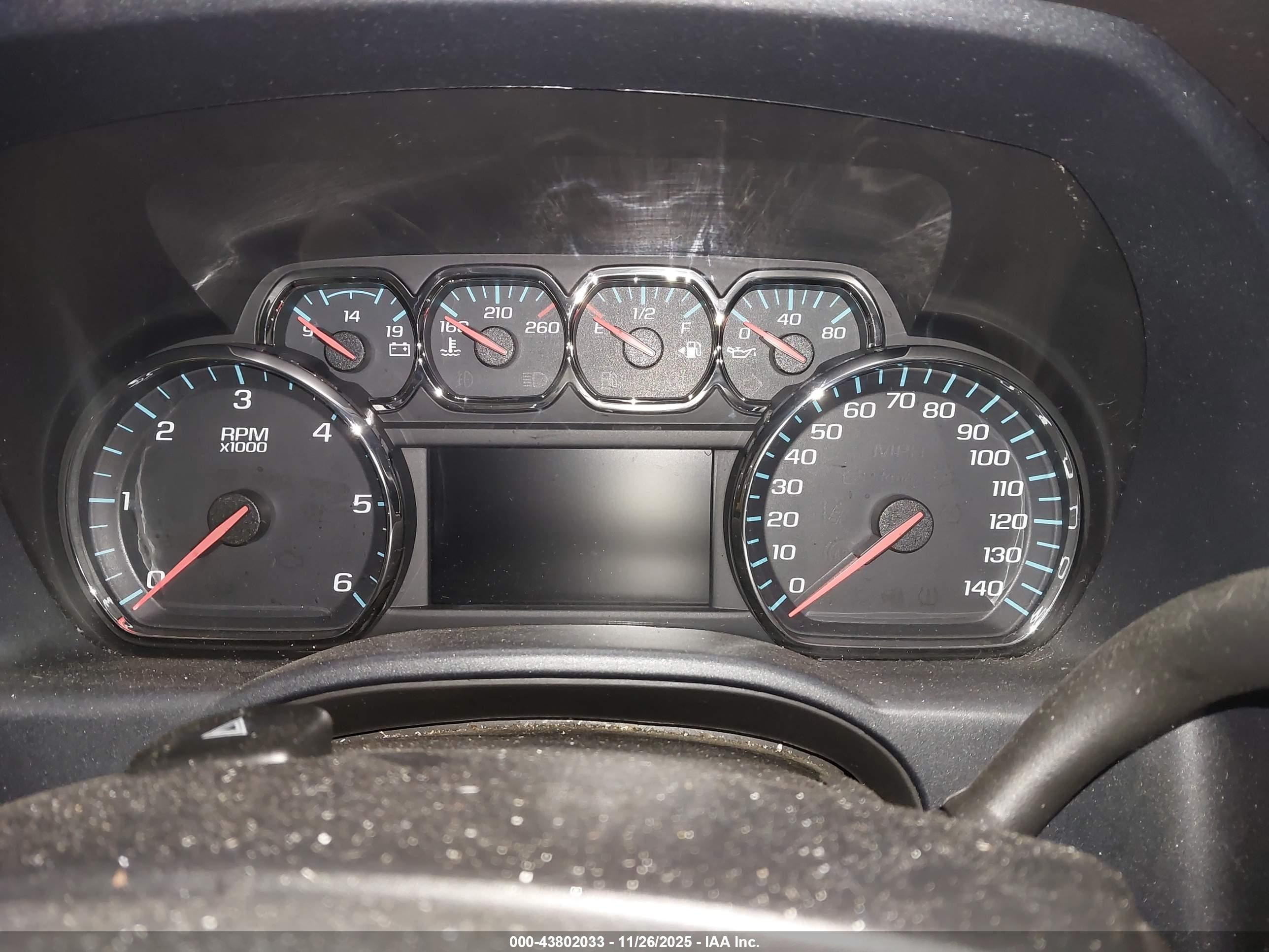 CHEVROLET SILVERADO image 7