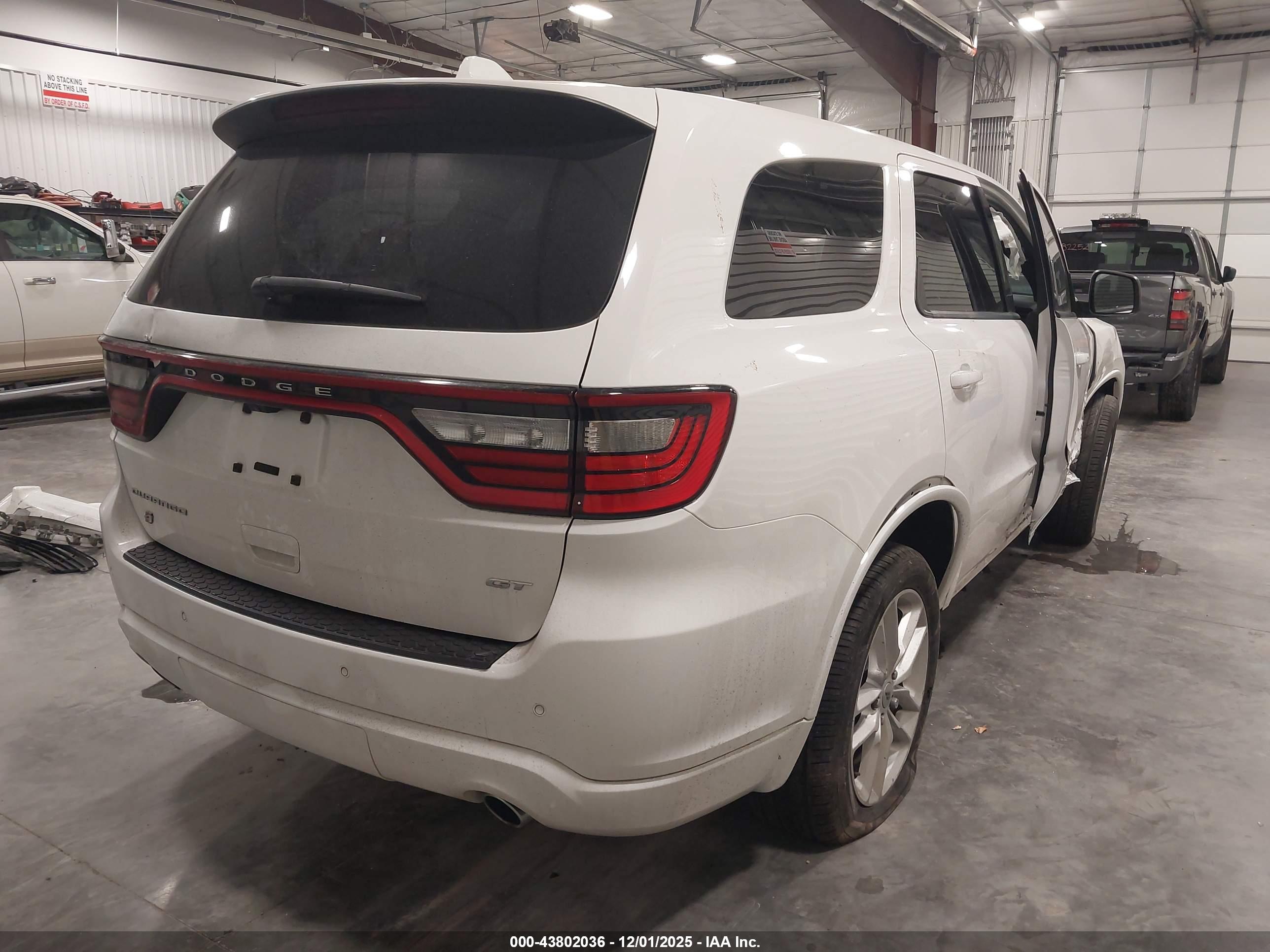 DODGE DURANGO image 4