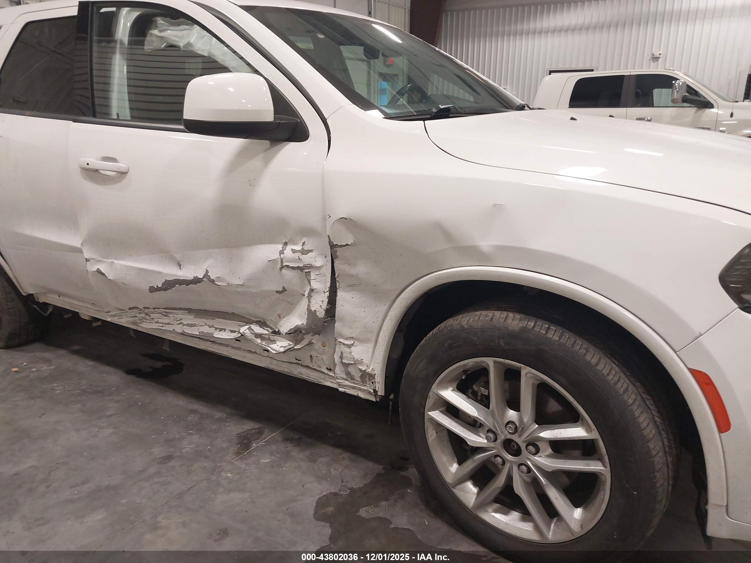 DODGE DURANGO image 6