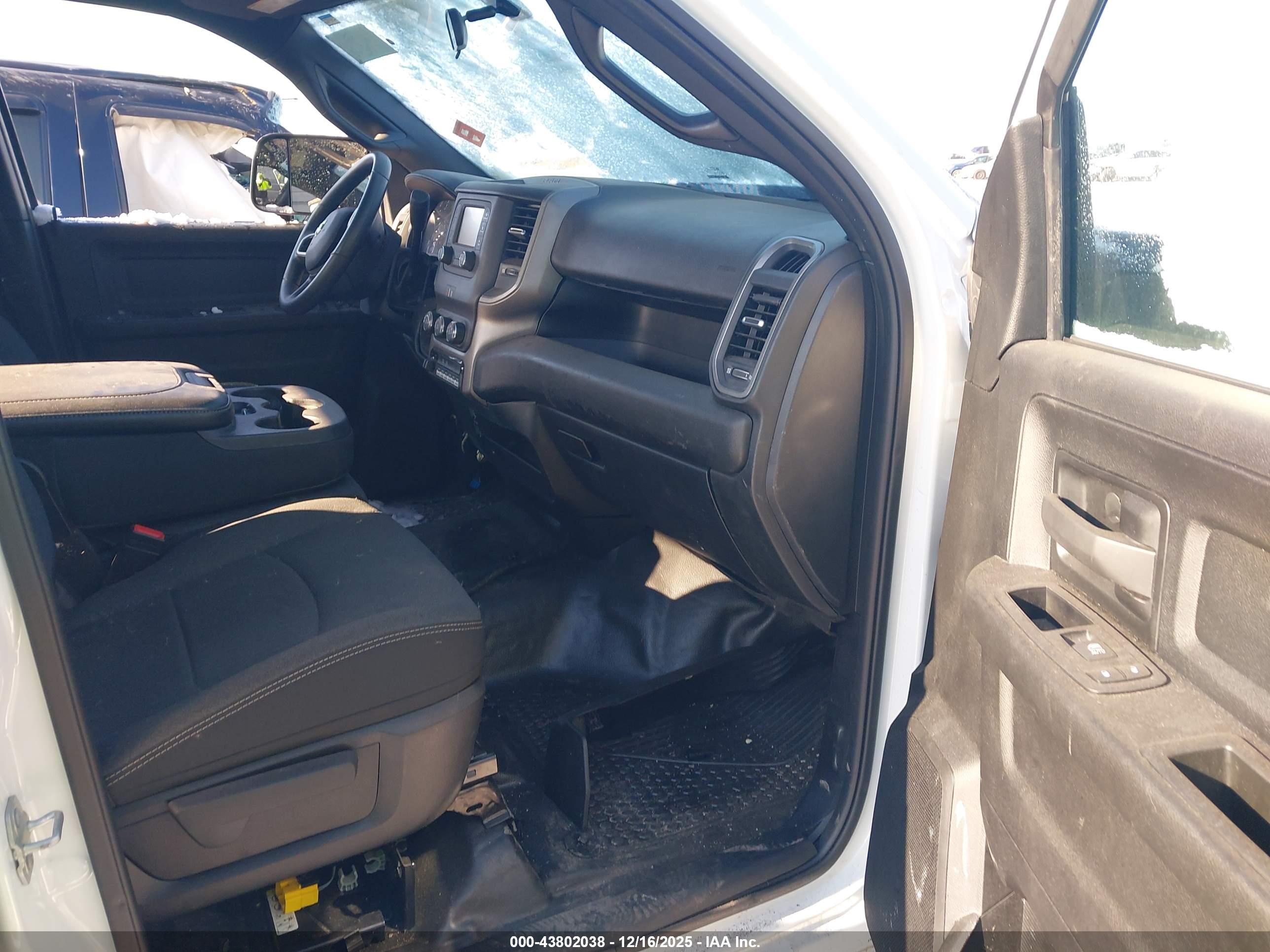 RAM 3500 image 5