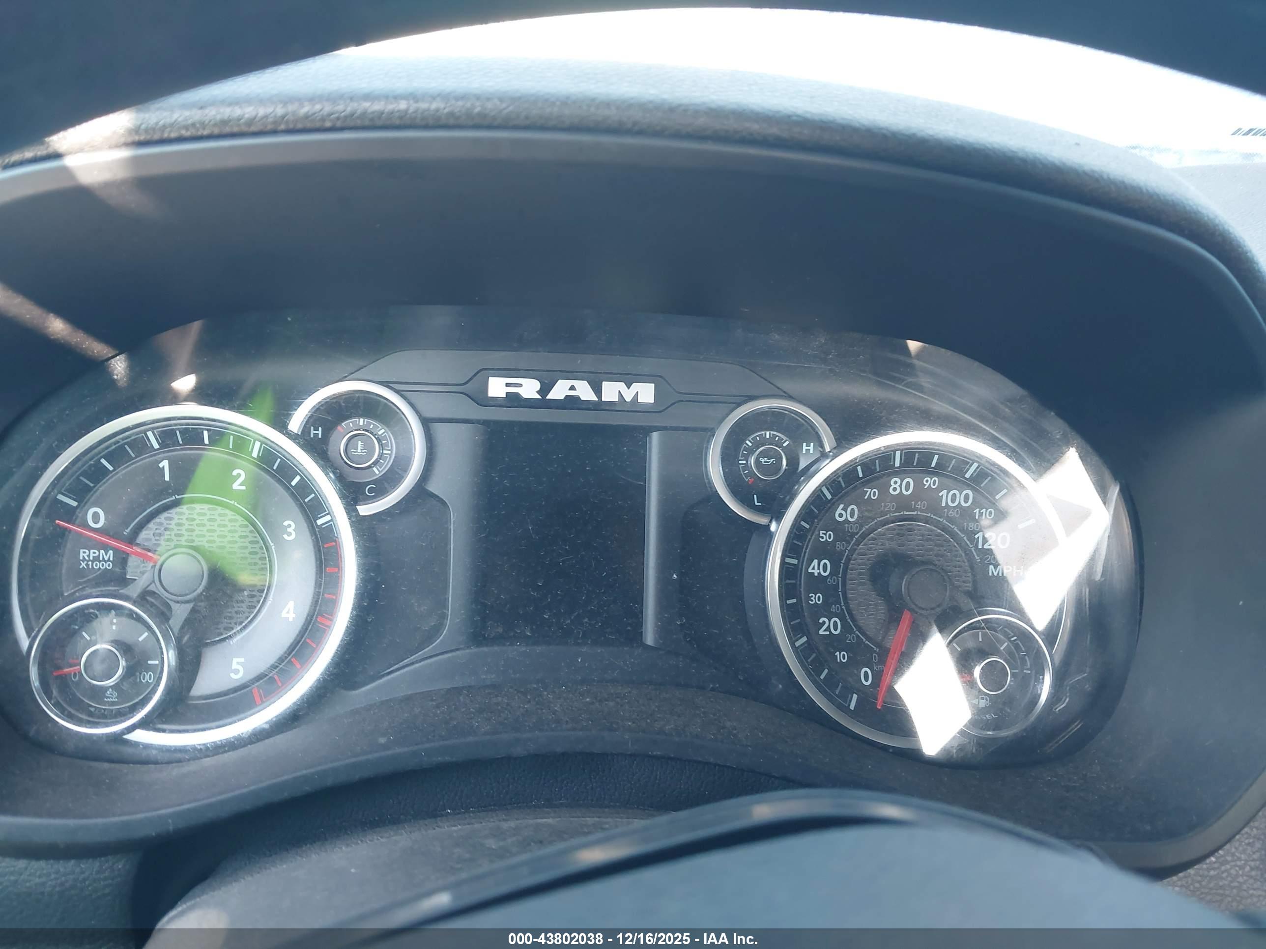 RAM 3500 image 7