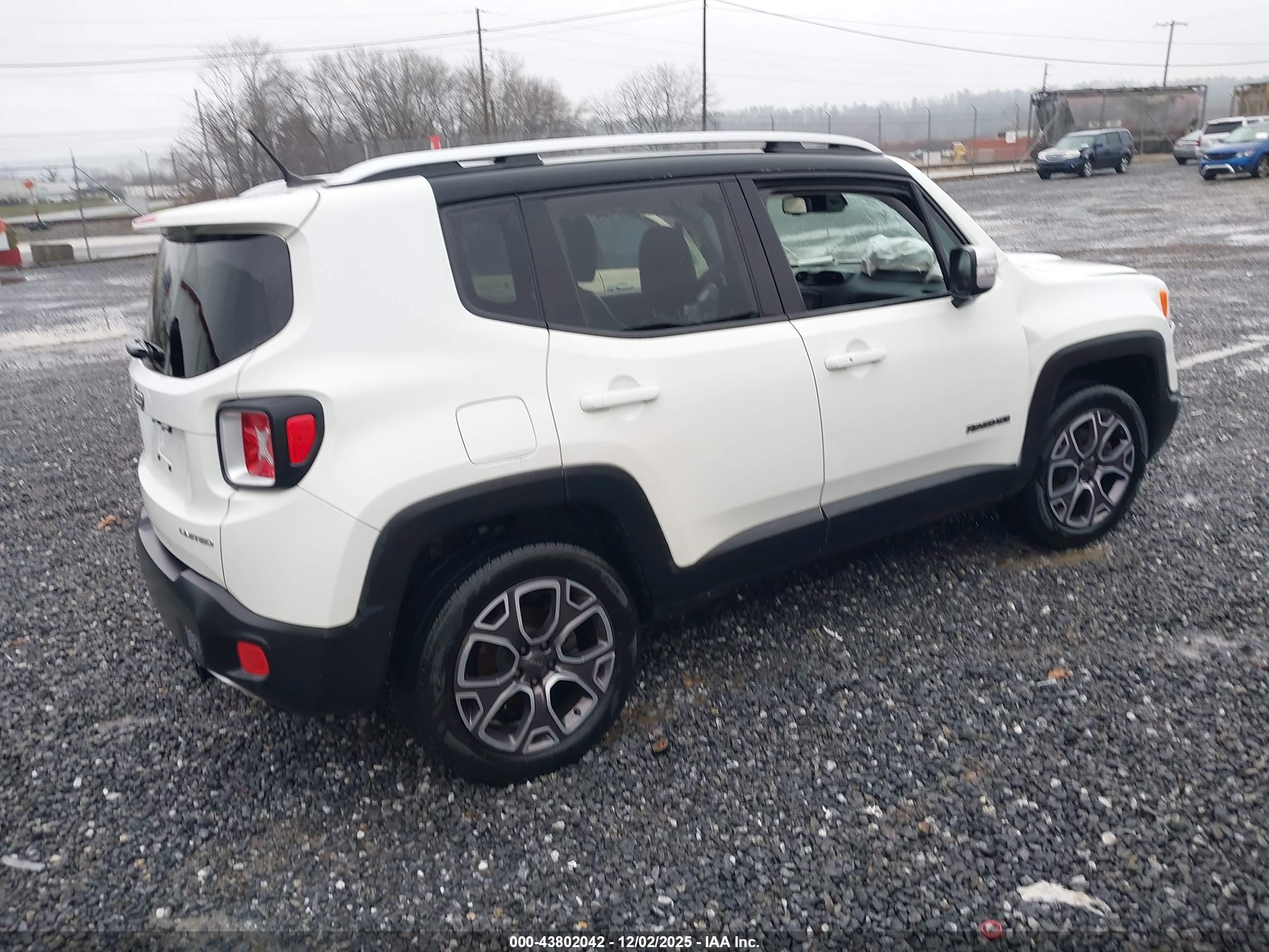 JEEP RENEGADE image 4