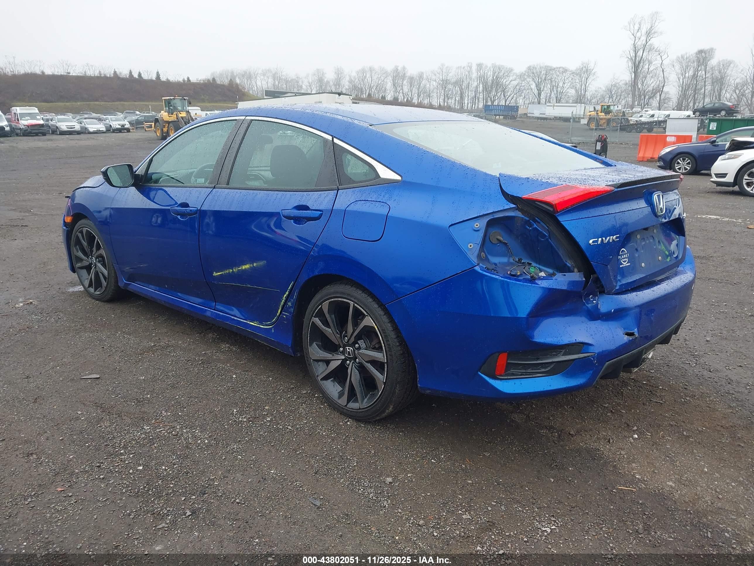 HONDA CIVIC image 3