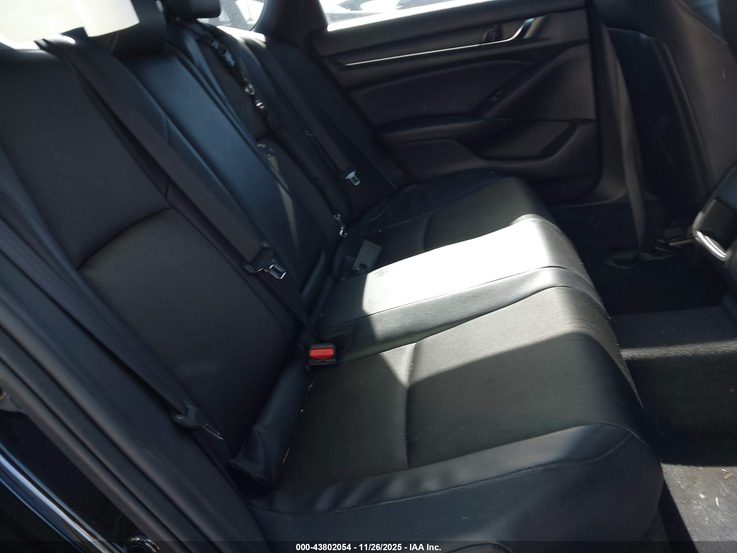 HONDA ACCORD image 8