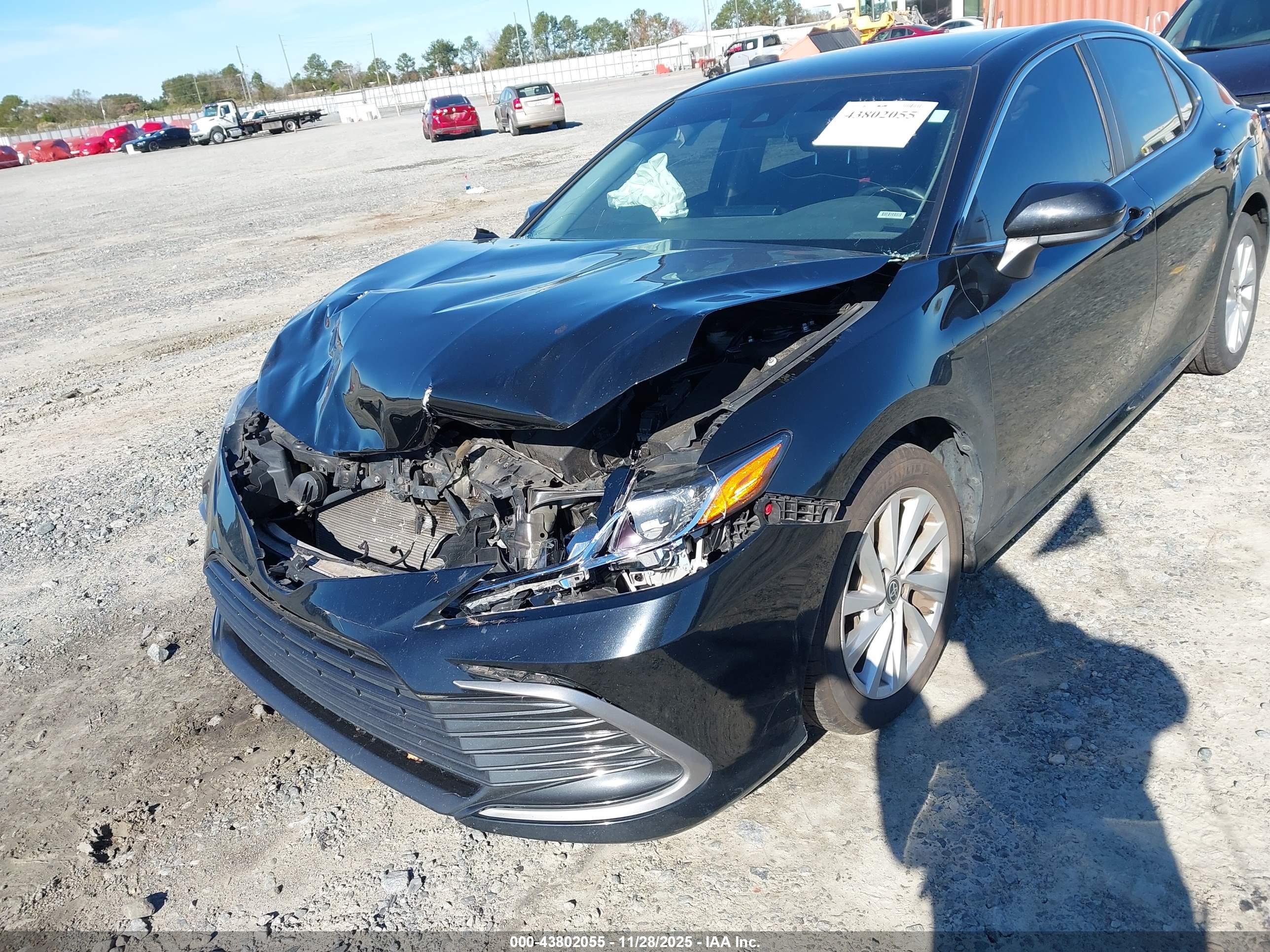 TOYOTA CAMRY image 6