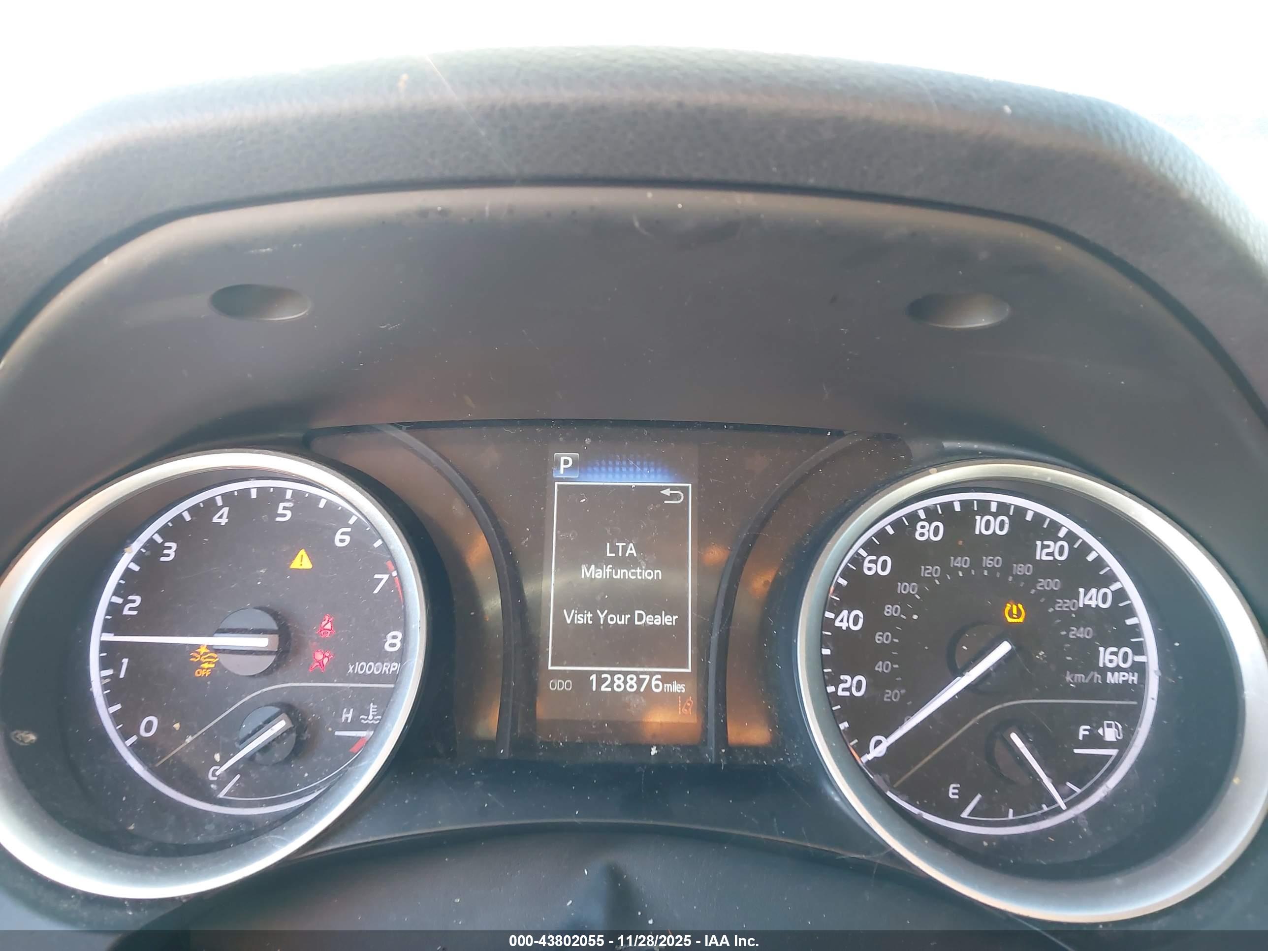 TOYOTA CAMRY image 7