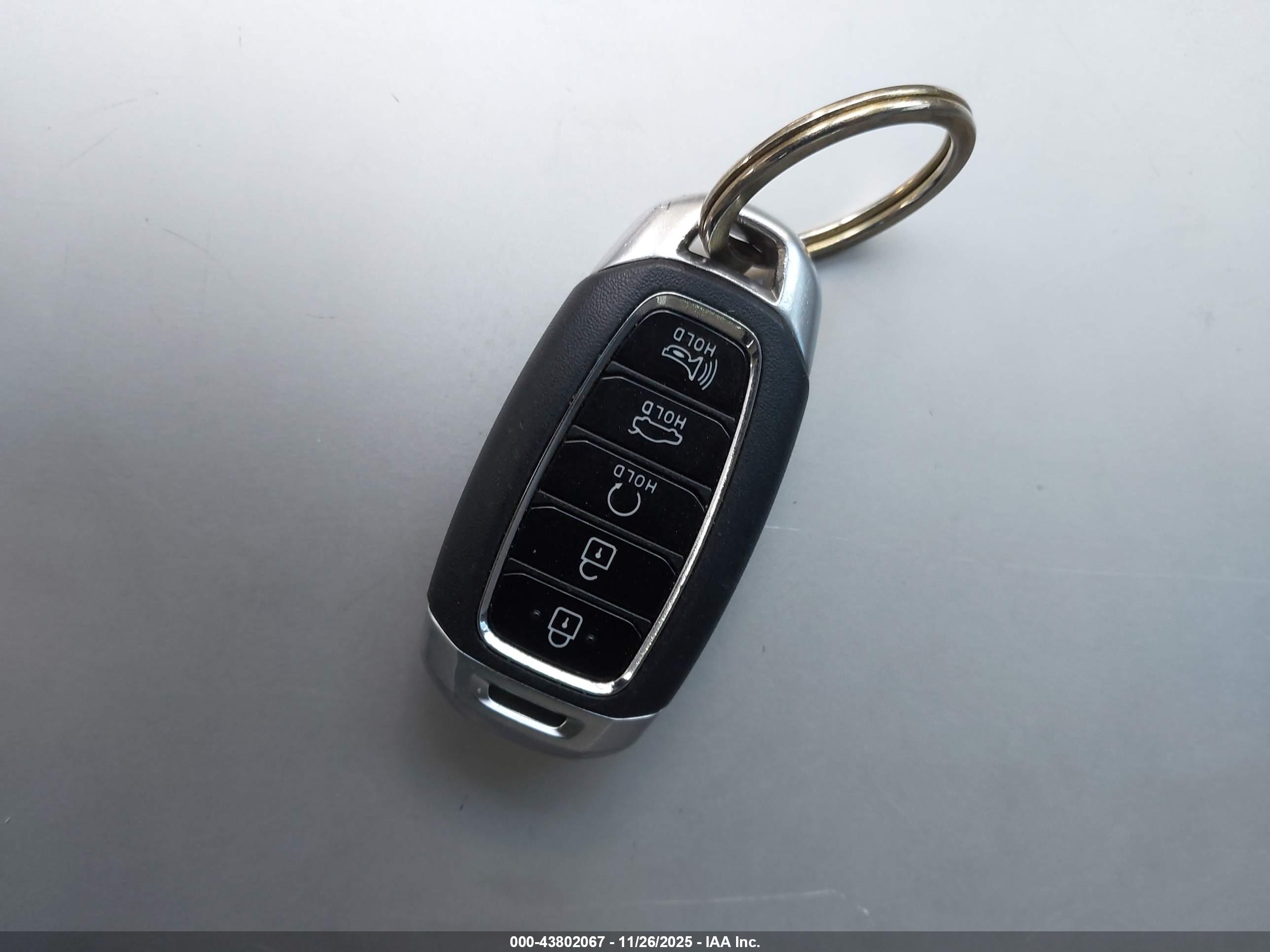 HYUNDAI ELANTRA image 11