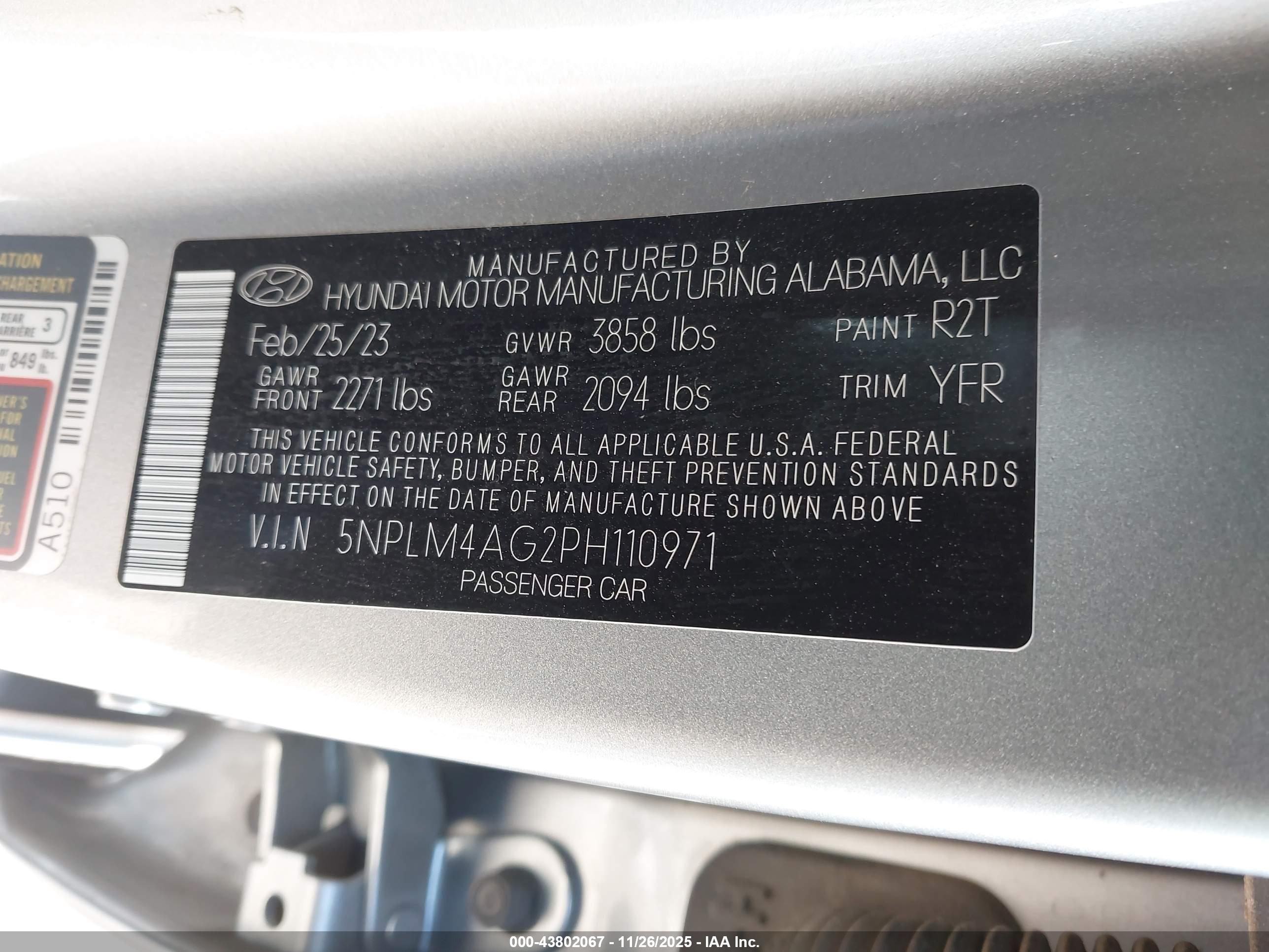 HYUNDAI ELANTRA image 9