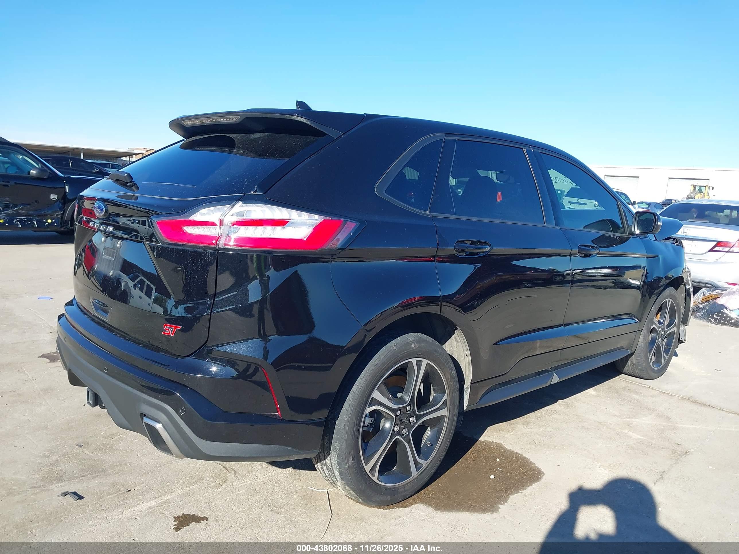 FORD EDGE image 4