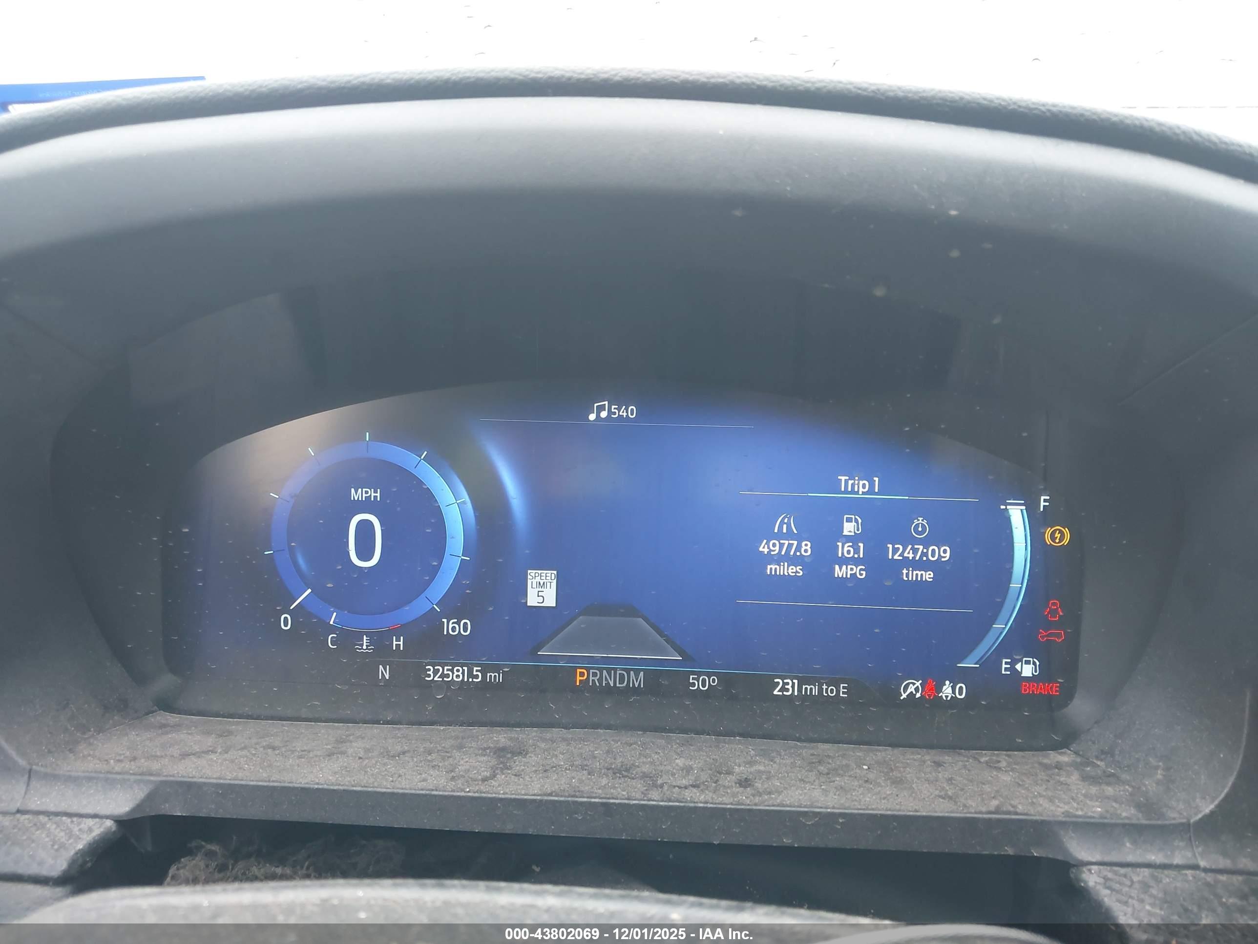 FORD EXPLORER image 7