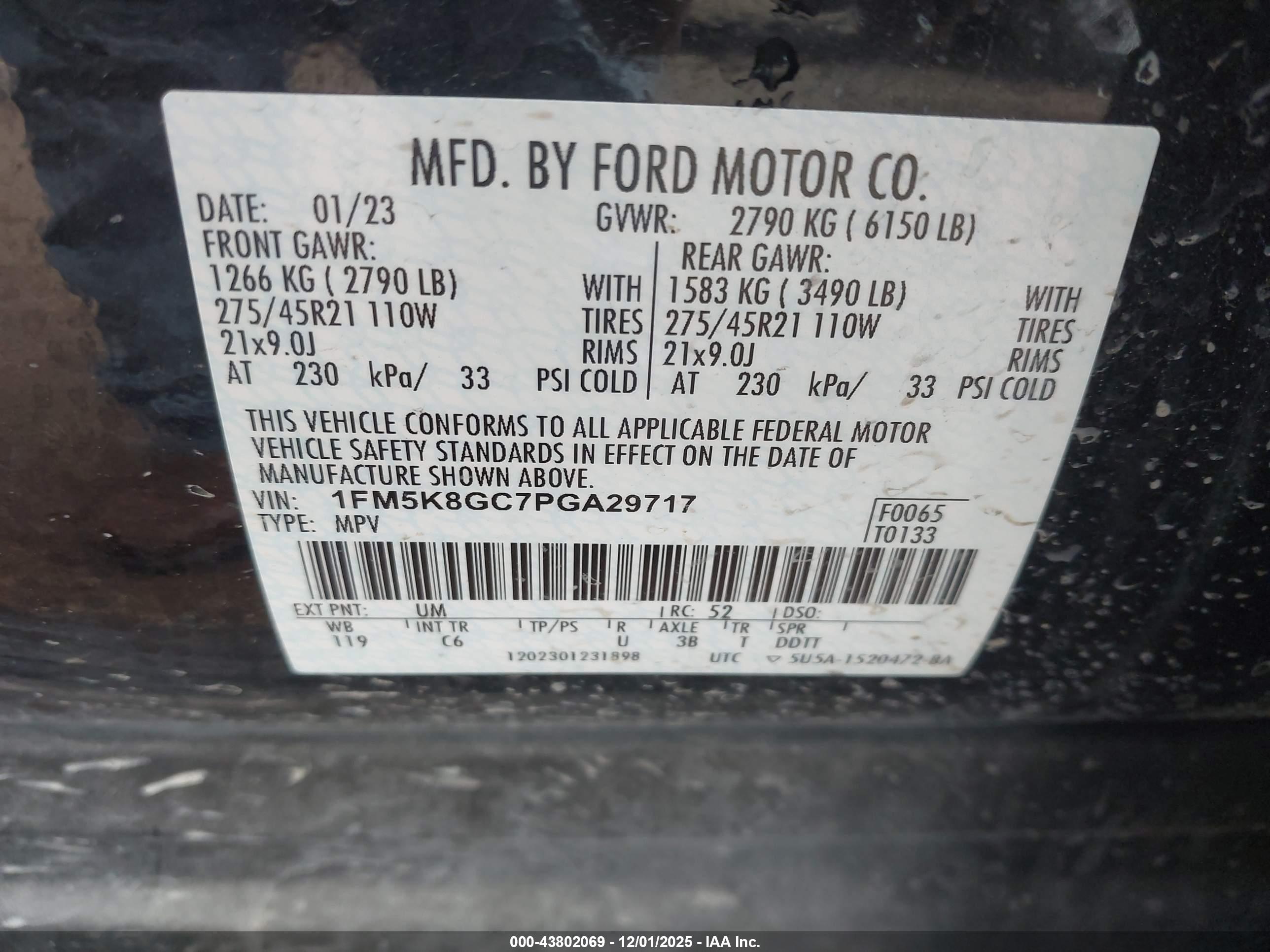 FORD EXPLORER image 9