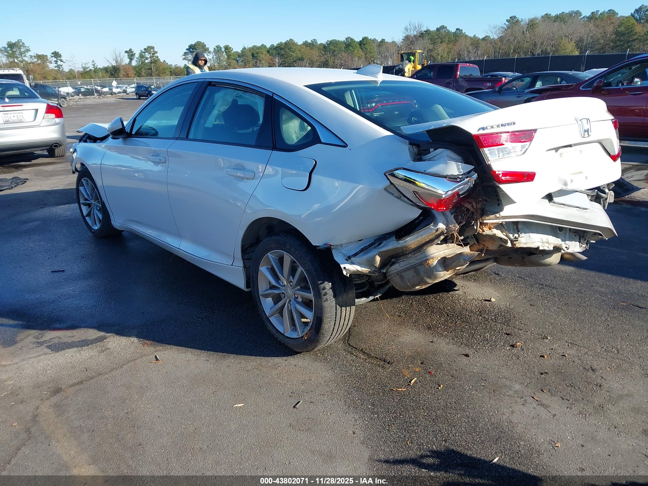 HONDA ACCORD image 3